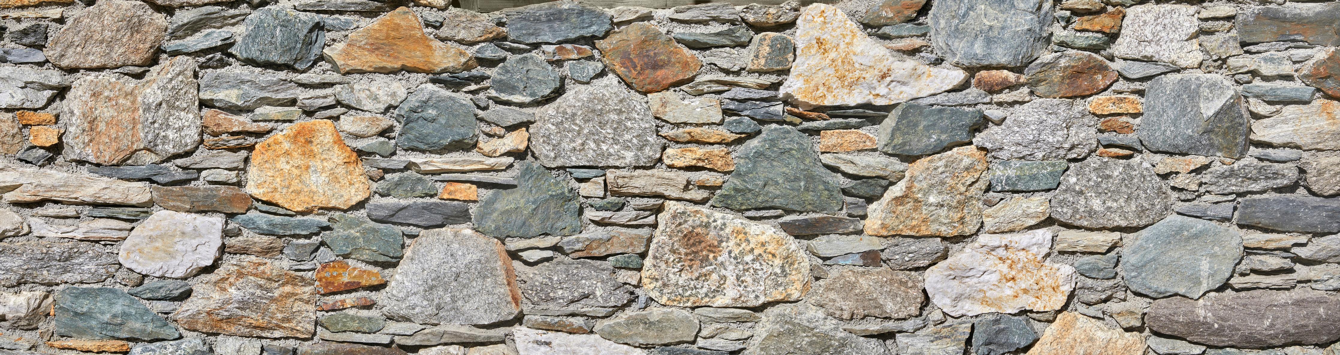 Küchenrückwand-Alte Bauernhaus-Fassade in Natursteinoptik