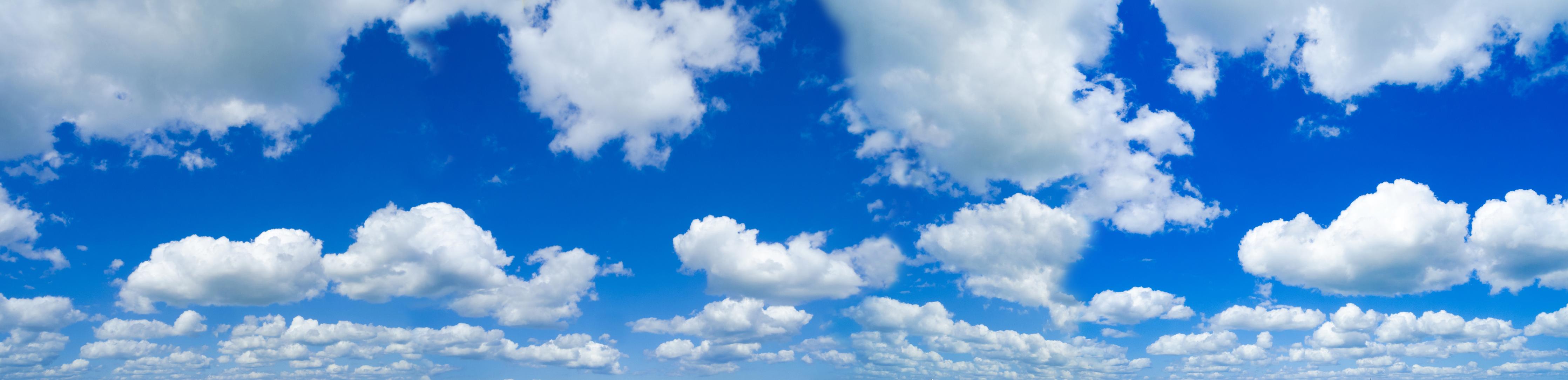 Küchenrückwand-Blauer Himmel Cirrocumulus Wolken Panorama