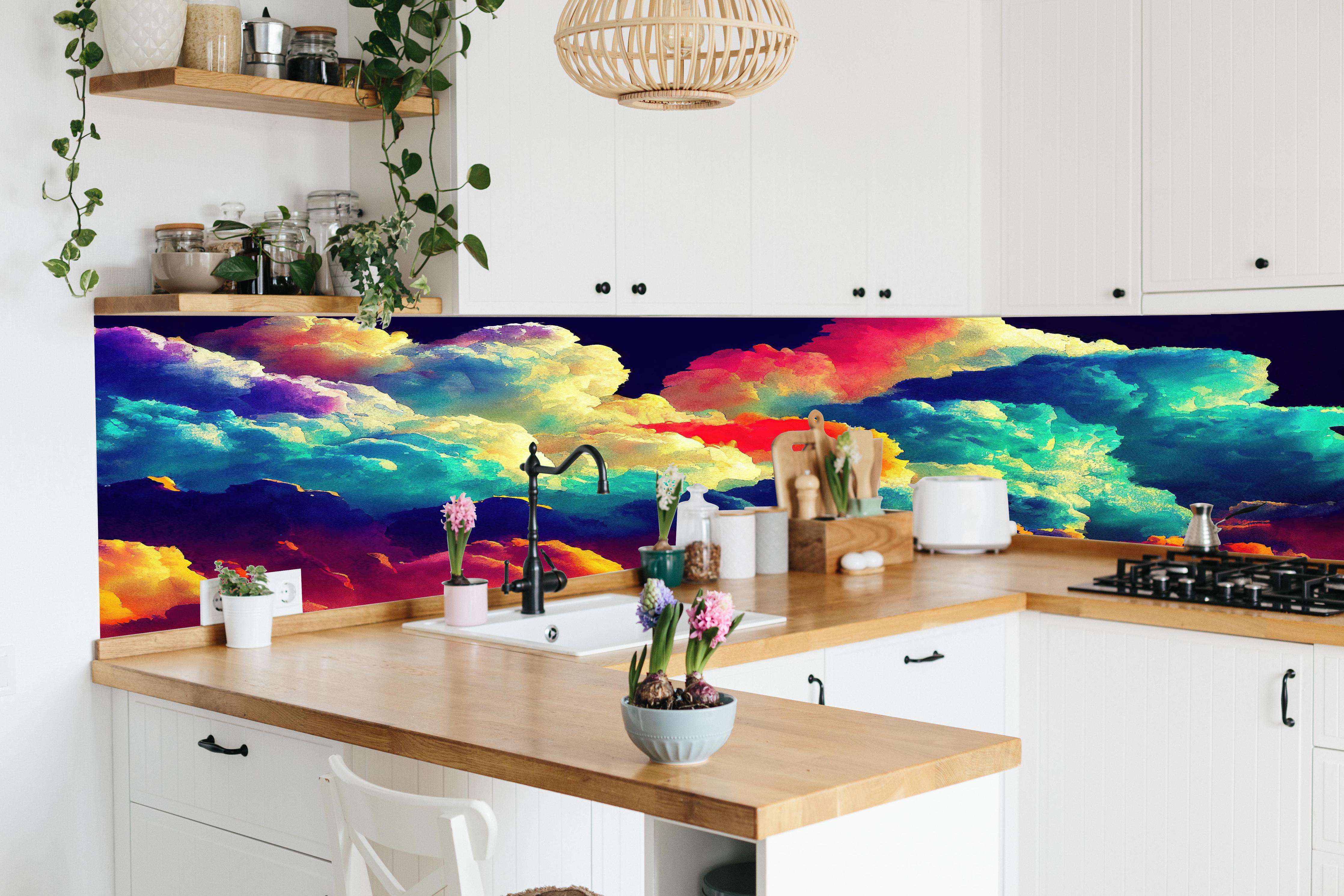 Küche - Bunter Wolkenhimmel hinter weißen Hochglanz-Küchenregalen und schwarzem Wasserhahn