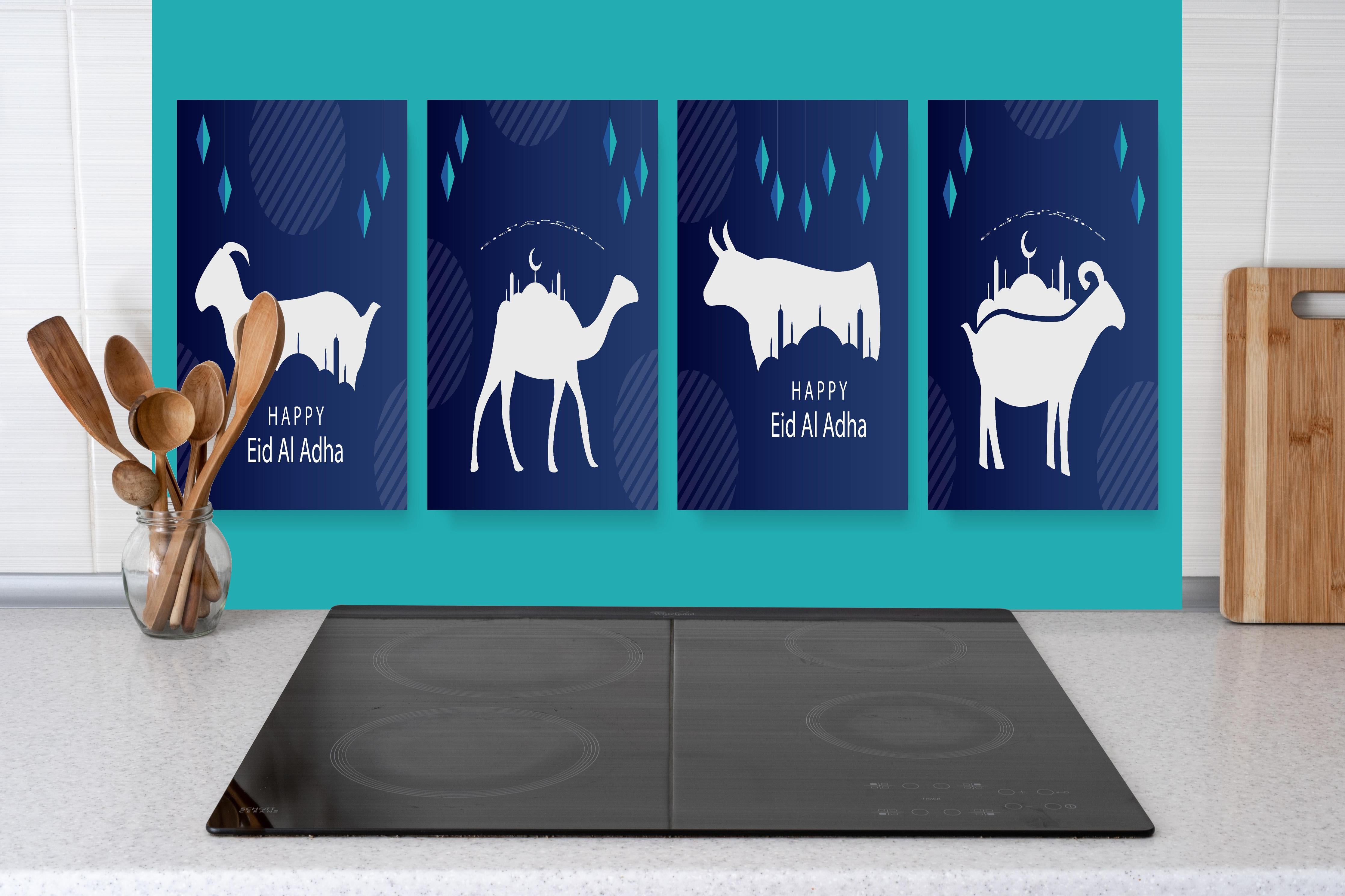 Küche - Elegante Eid Al-Adha Grußkarten Set hinter weißen Hochglanz-Küchenregalen und schwarzem Wasserhahn