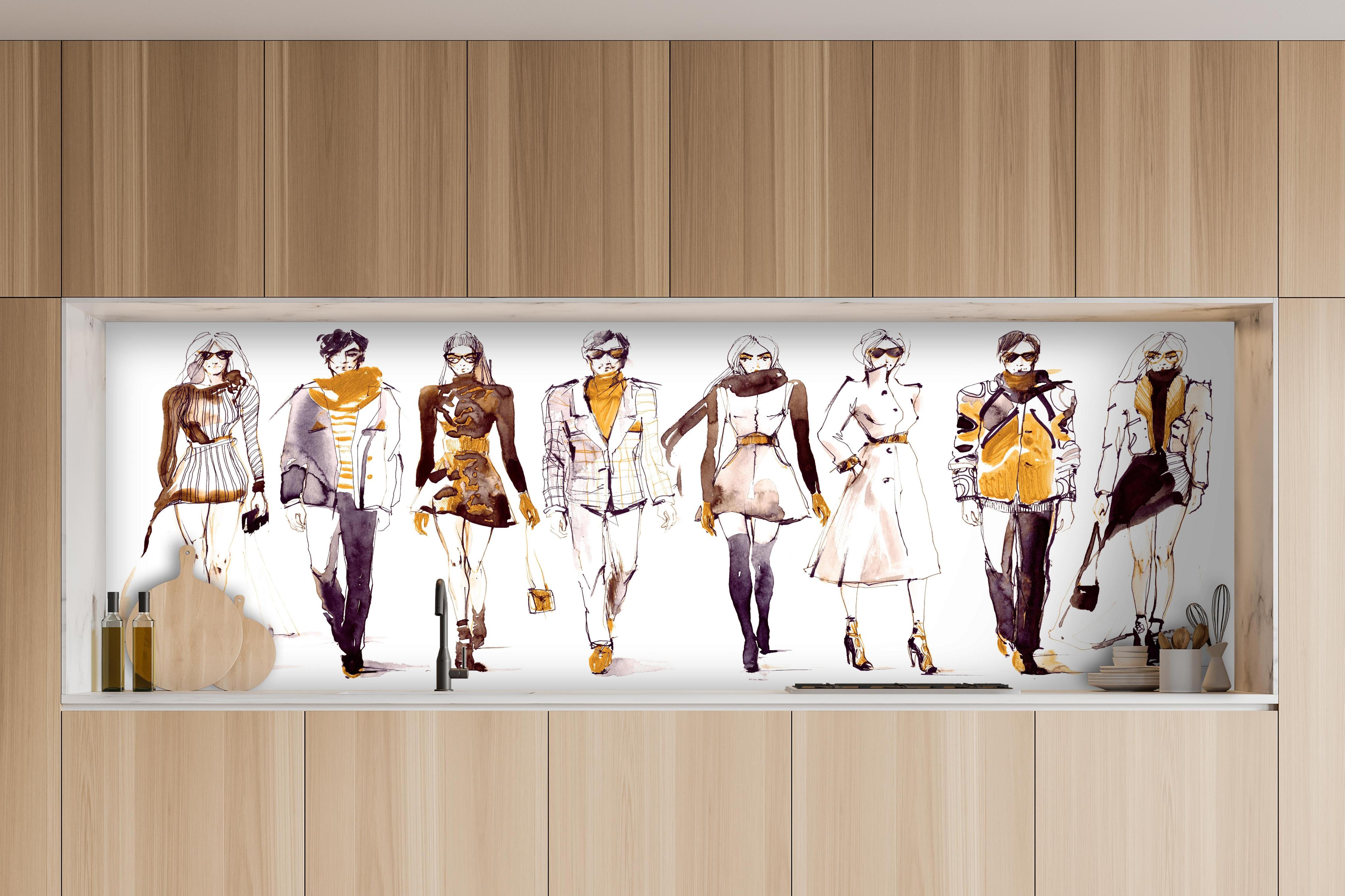 Küche - Elegante Modeshow hinter weißen Hochglanz-Küchenregalen und schwarzem Wasserhahn