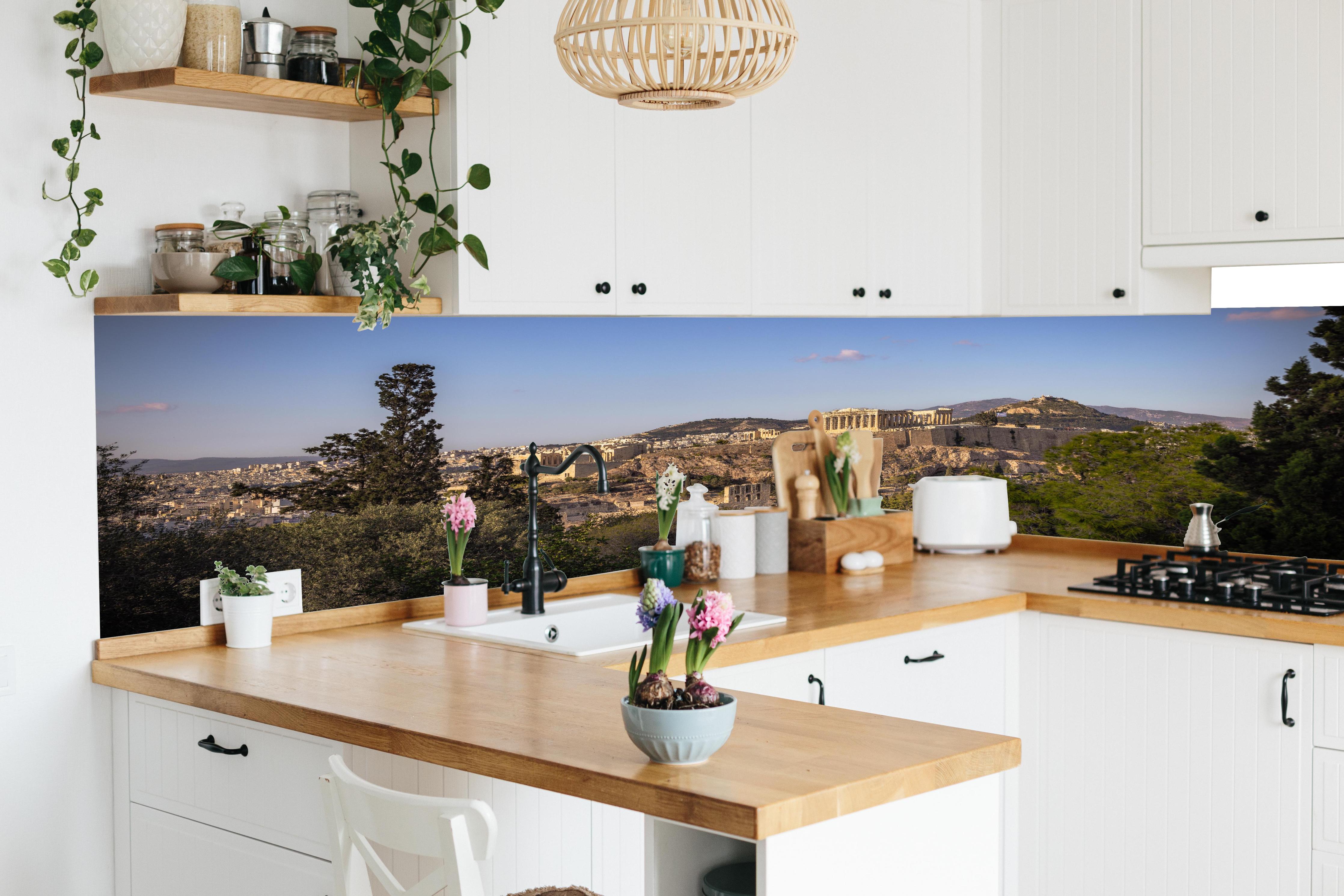 Küche - Akropolis Panorama Beige-Blau in lebendiger Küche mit bunten Blumen