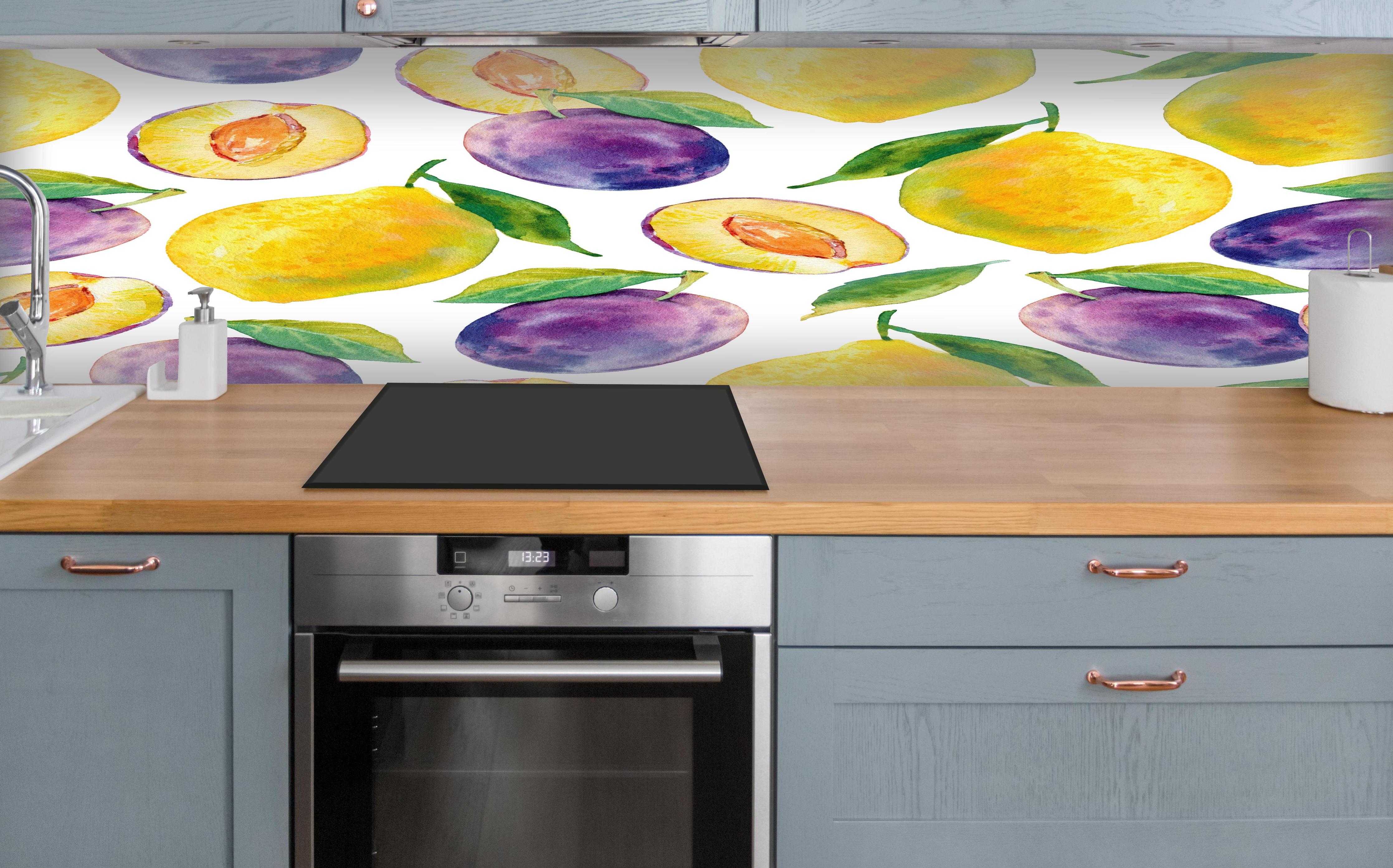 Küche - Aquarell Zitronen & Pflaumen über polierter Holzarbeitsplatte mit Cerankochfeld