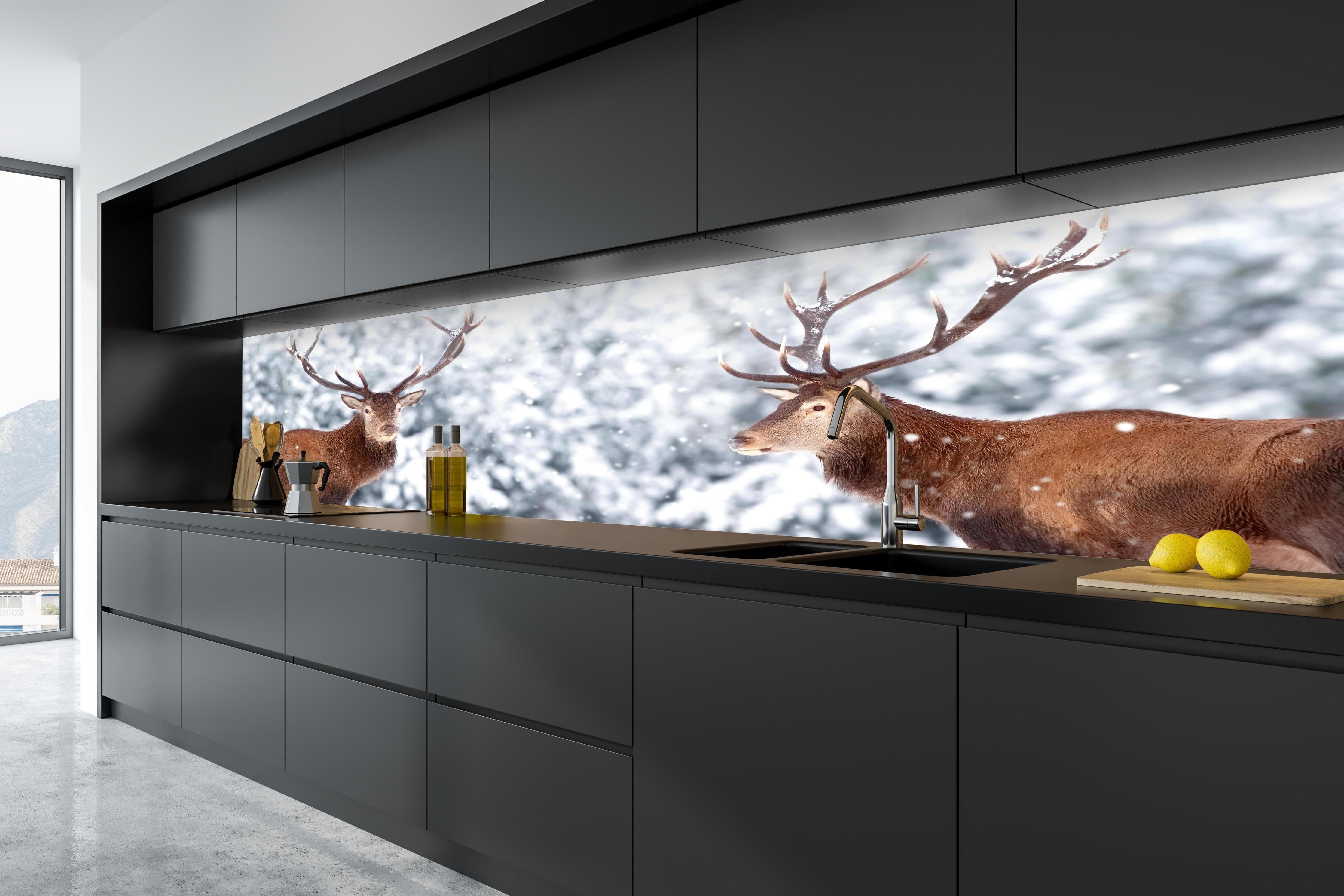 Küche - Hirsch-Paar im Winterwald in tiefschwarzer matt-premium Einbauküche