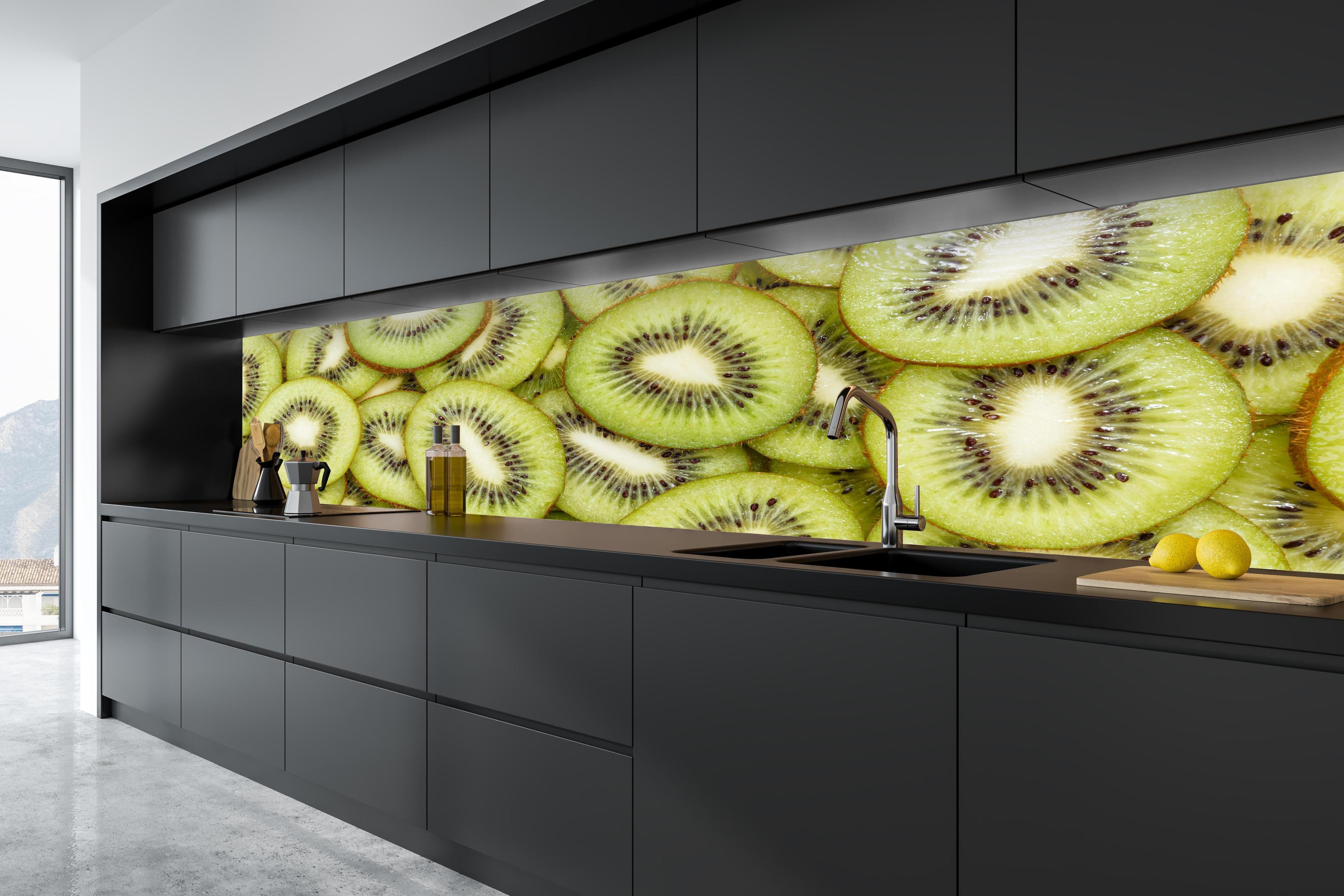 Küche - Kiwi-Scheiben Grün Fruchtmuster in tiefschwarzer matt-premium Einbauküche