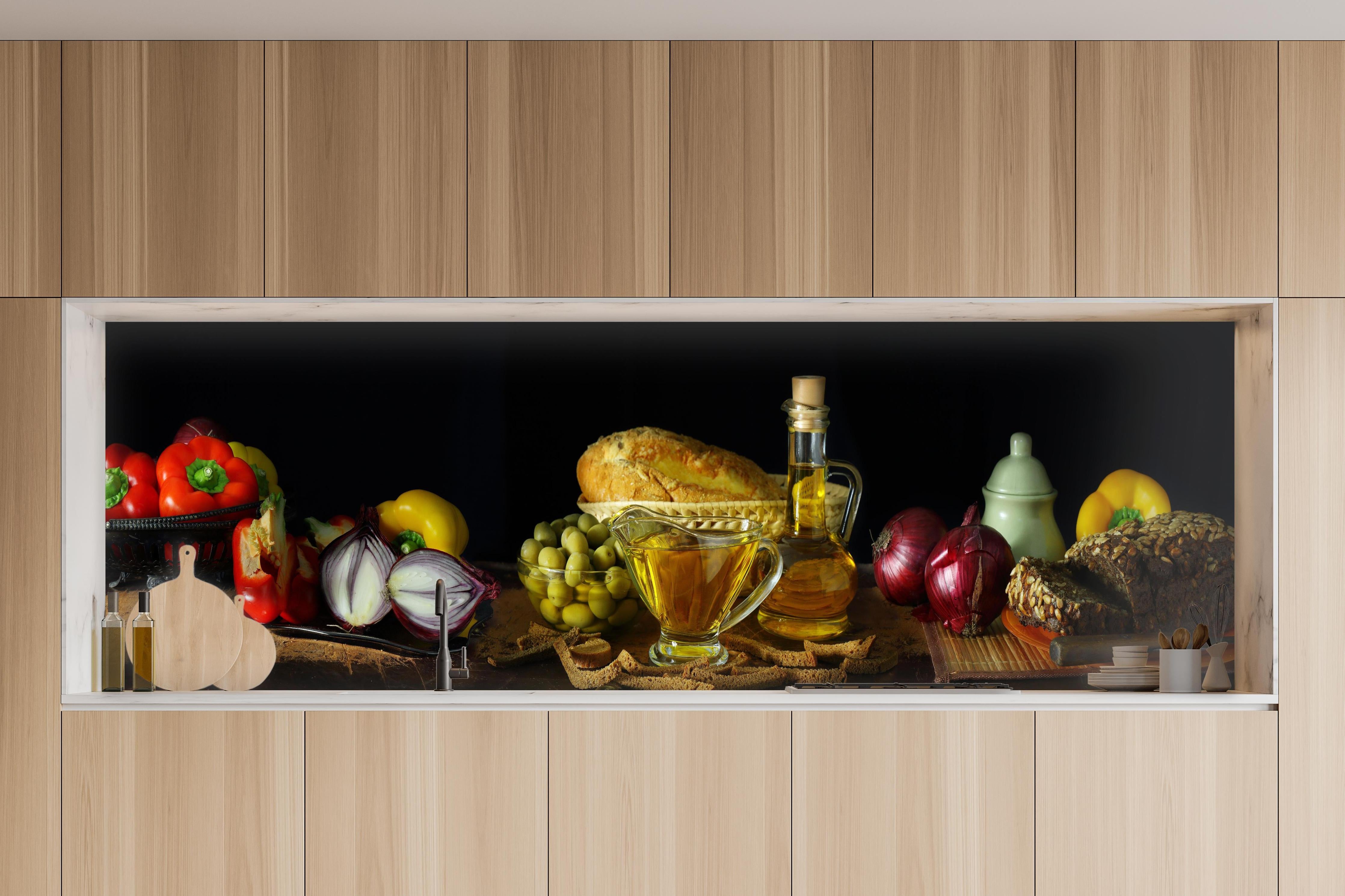 Küche - Mediterranes Oliven & Brot in charakteristischer Vollholz-Küche mit modernem Gasherd