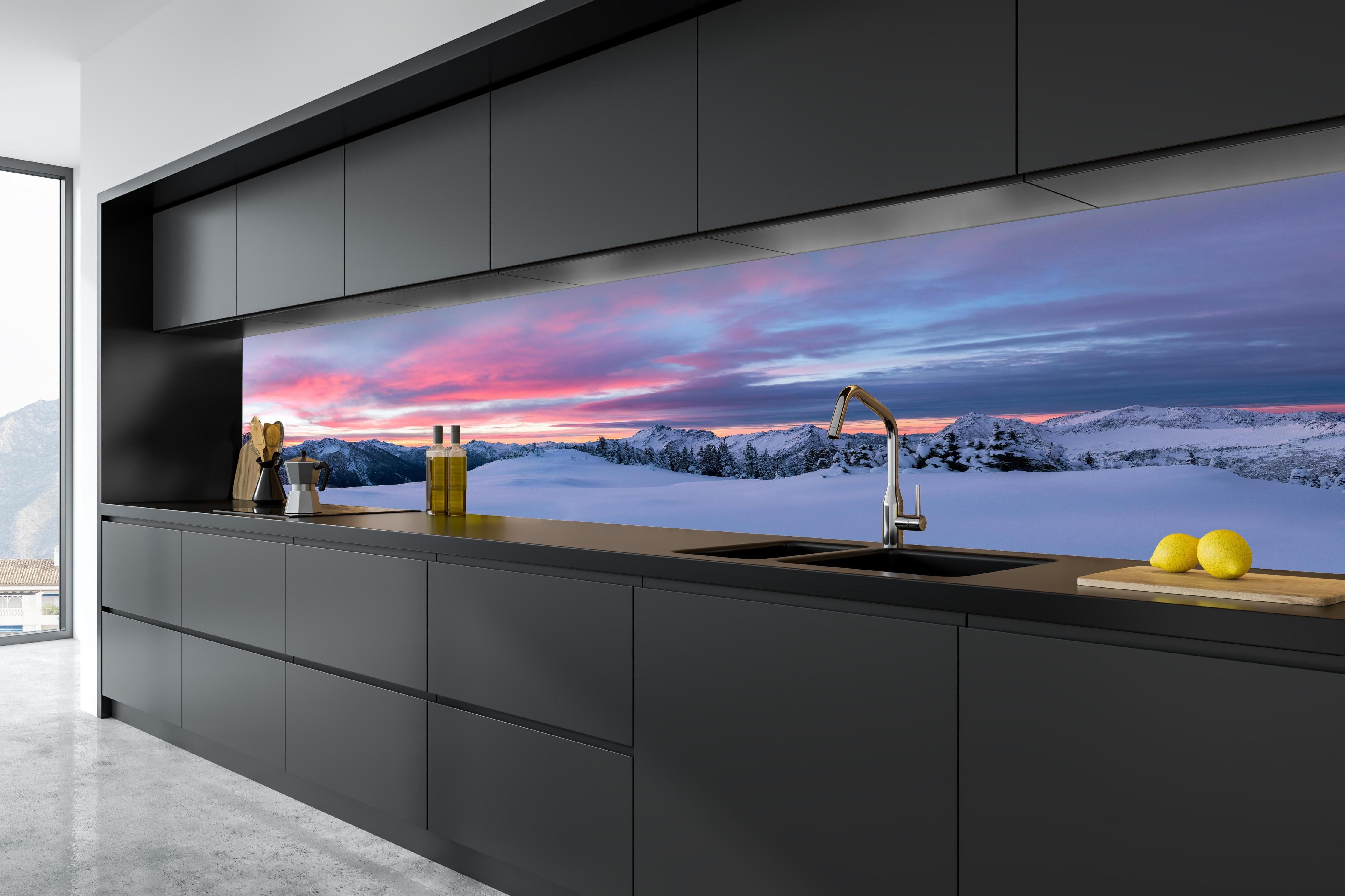 Küche - Rosa Sonnenuntergang Bergpanorama in tiefschwarzer matt-premium Einbauküche