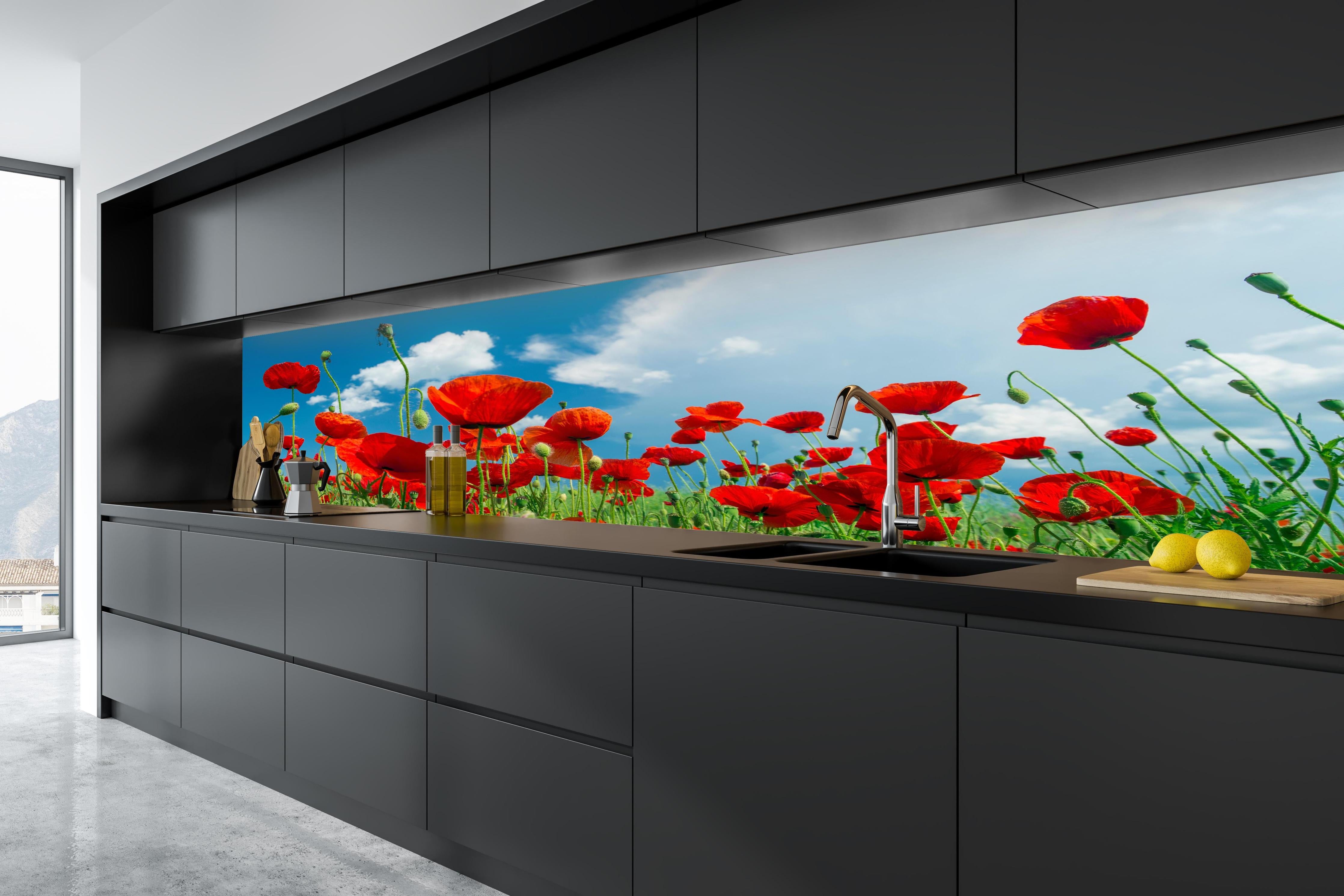 Küche - Rotes Mohnblumenfeld in tiefschwarzer matt-premium Einbauküche