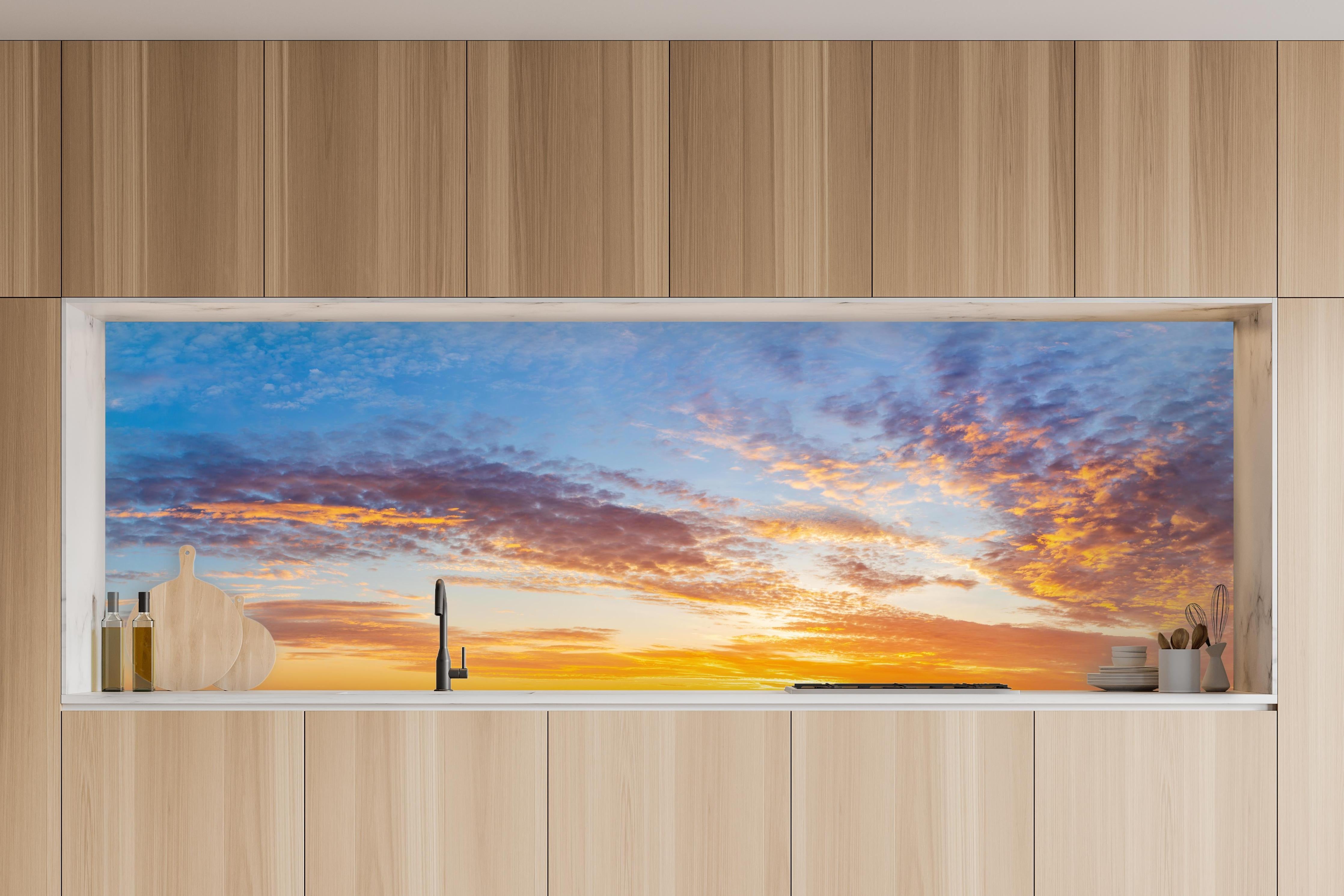 Küche - Sonnenuntergang Panorama Blau-Orange in charakteristischer Vollholz-Küche mit modernem Gasherd