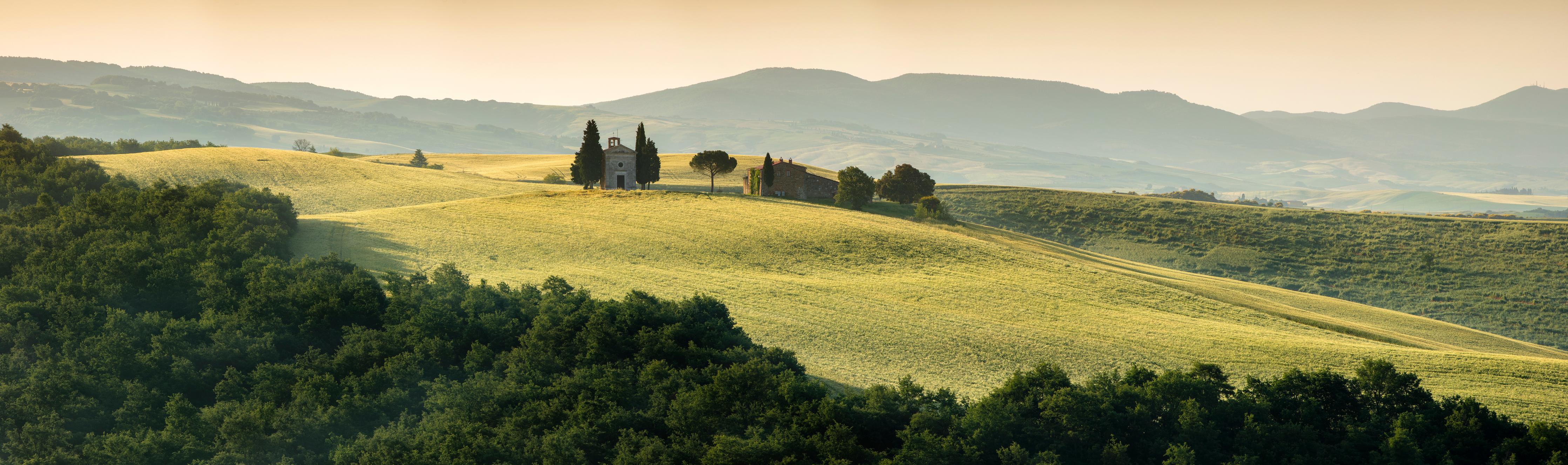 Küchenrückwand-Toskanische Hügel in Goldgrün