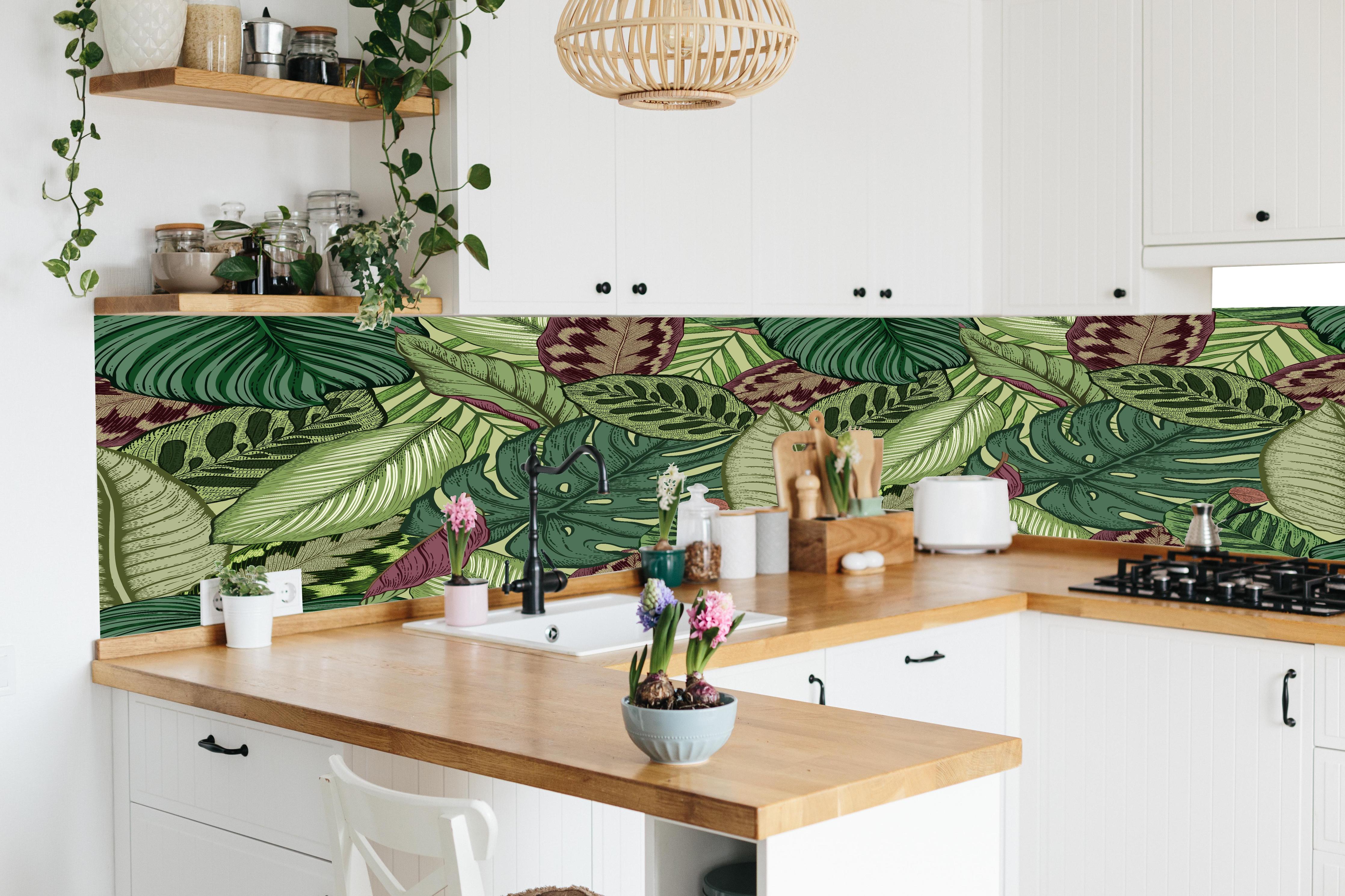 Küche - Tropische Blätter Grün-Beige in lebendiger Küche mit bunten Blumen