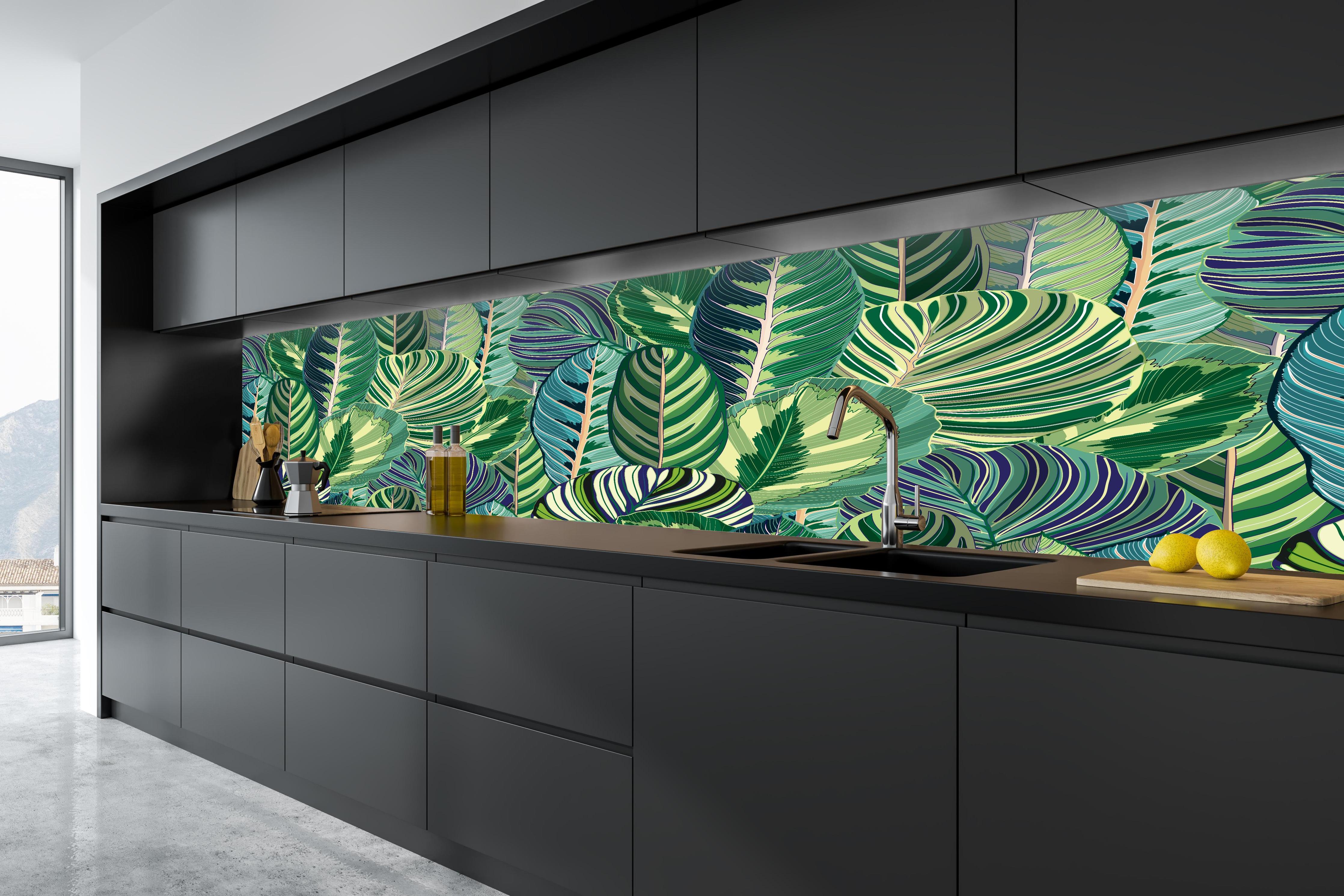 Küche - Tropische Blätter Grün-Türkis-Lila in tiefschwarzer matt-premium Einbauküche