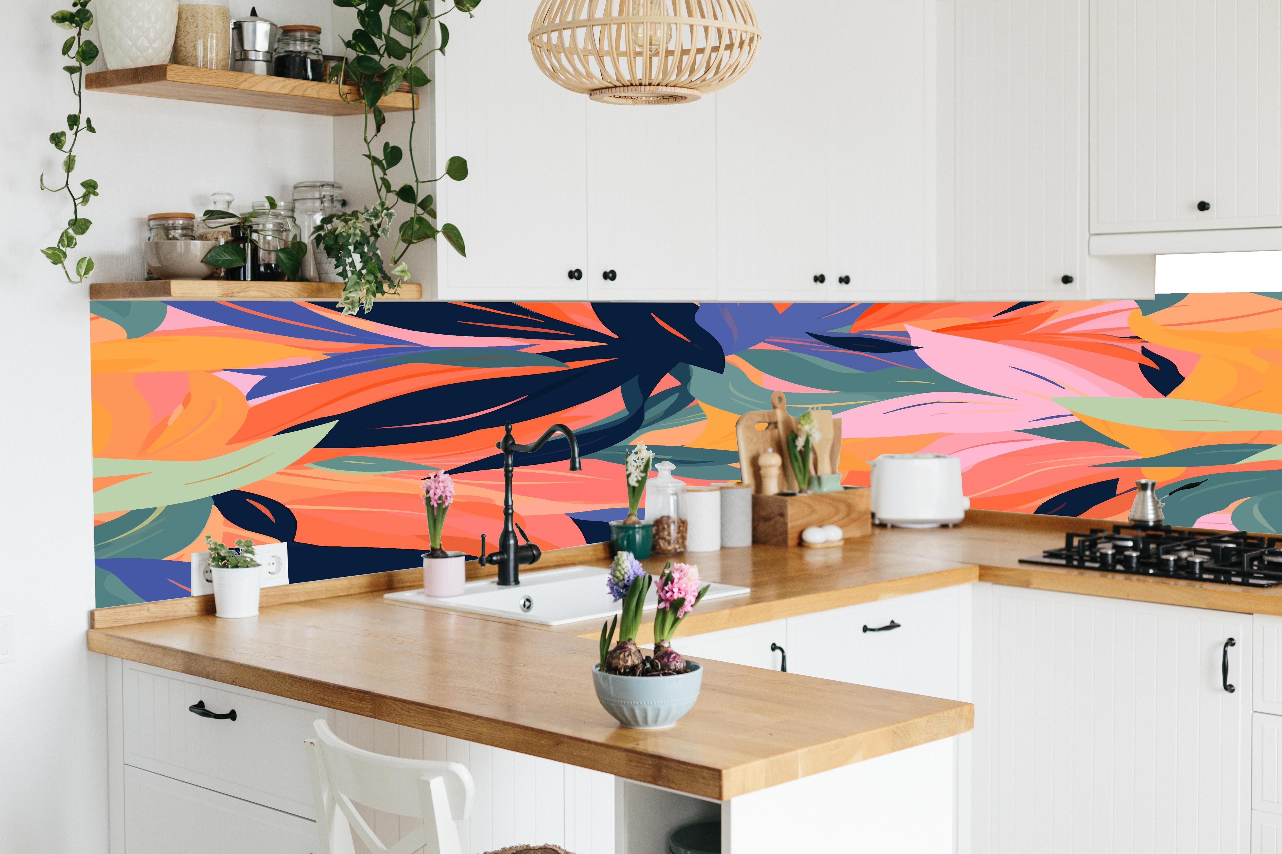 Küche - Tropische Blütenblätter Bunt in lebendiger Küche mit bunten Blumen