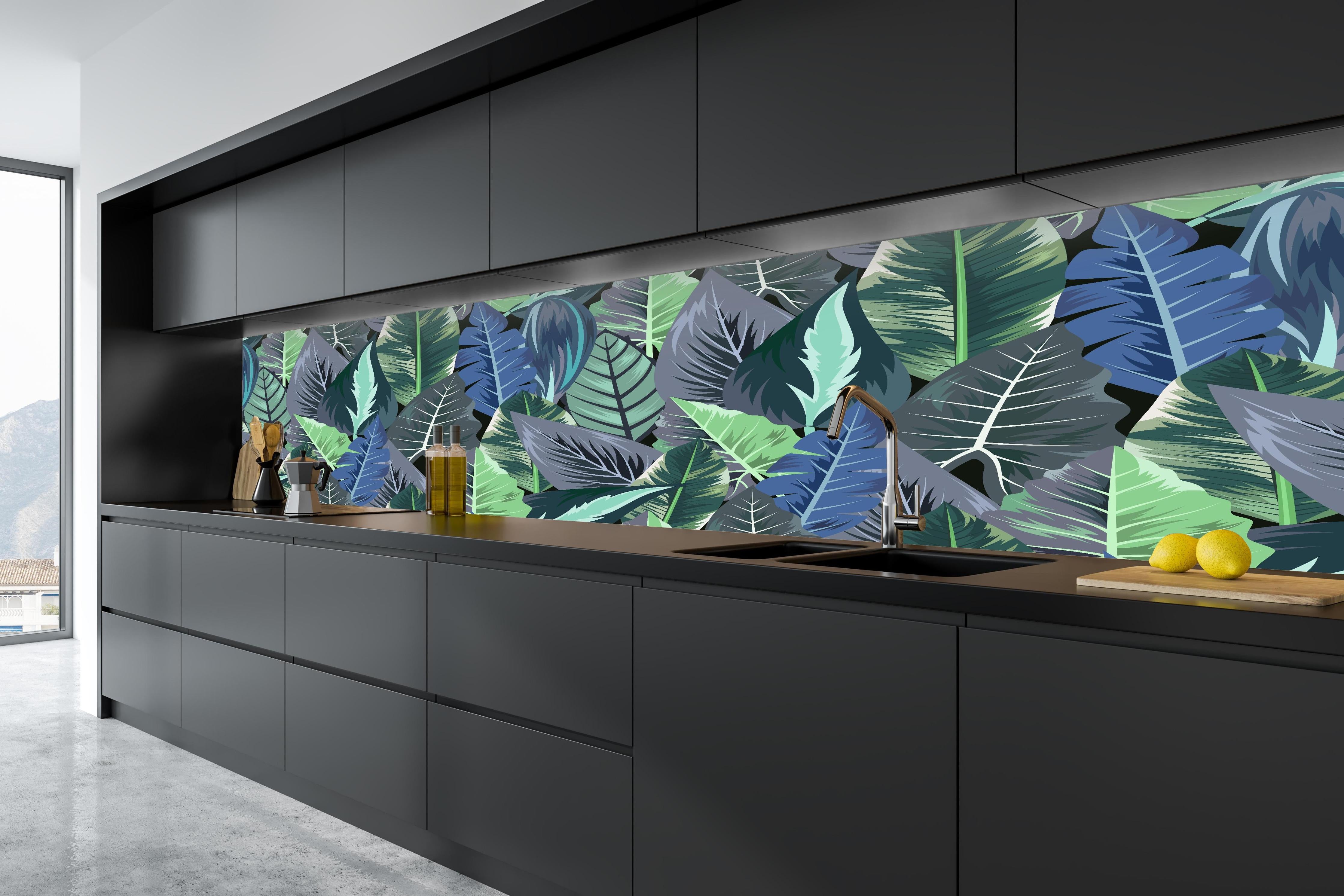 Küche - Tropisches Blatt-Labyrinth Grün-Blau in tiefschwarzer matt-premium Einbauküche