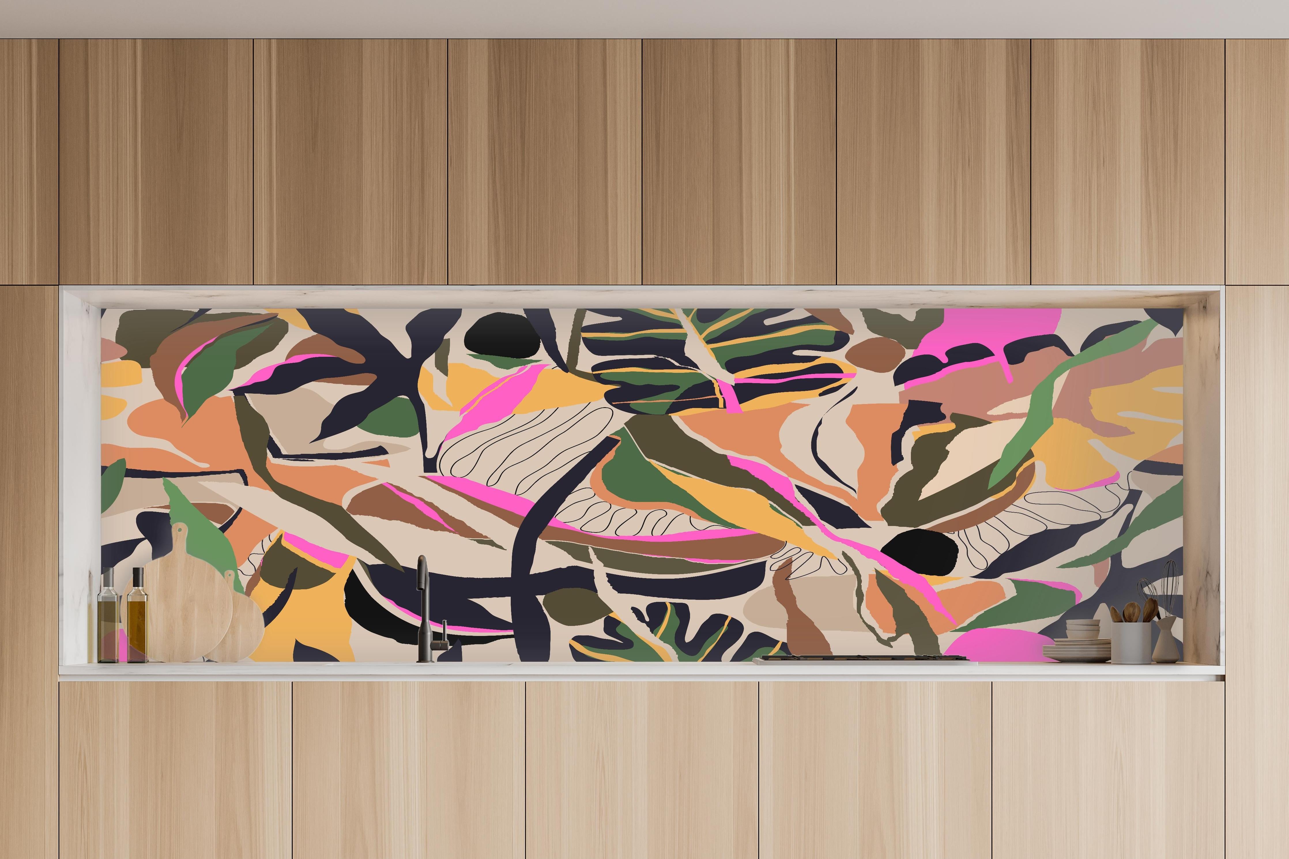 Küche - Tropisches Blattmuster Beige-Pink in charakteristischer Vollholz-Küche mit modernem Gasherd