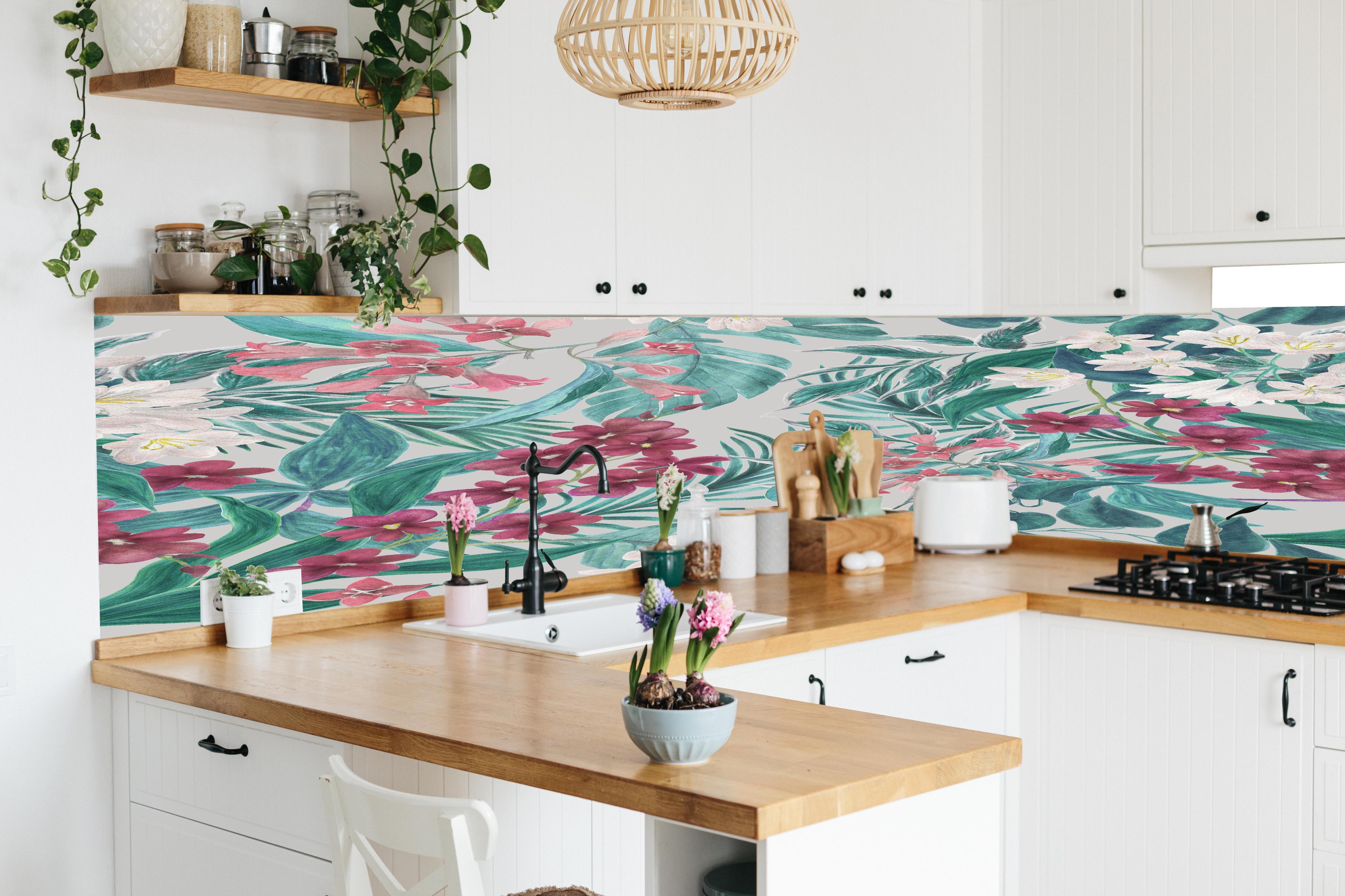 Küche - Tropisches Blumenmuster Rosa-Grau in lebendiger Küche mit bunten Blumen