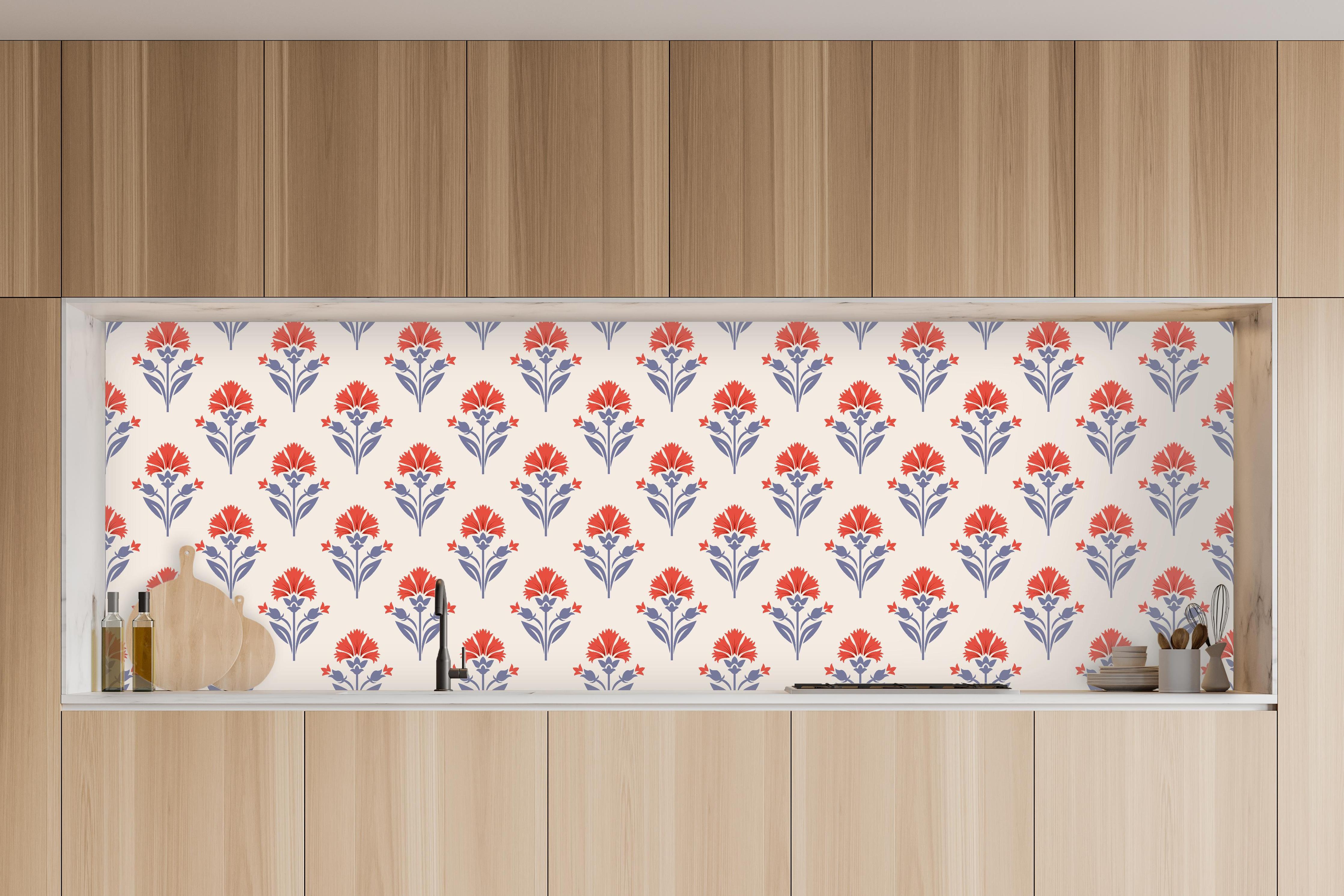 Küche - Vintage Blumen Tapete Beige-Rot in charakteristischer Vollholz-Küche mit modernem Gasherd