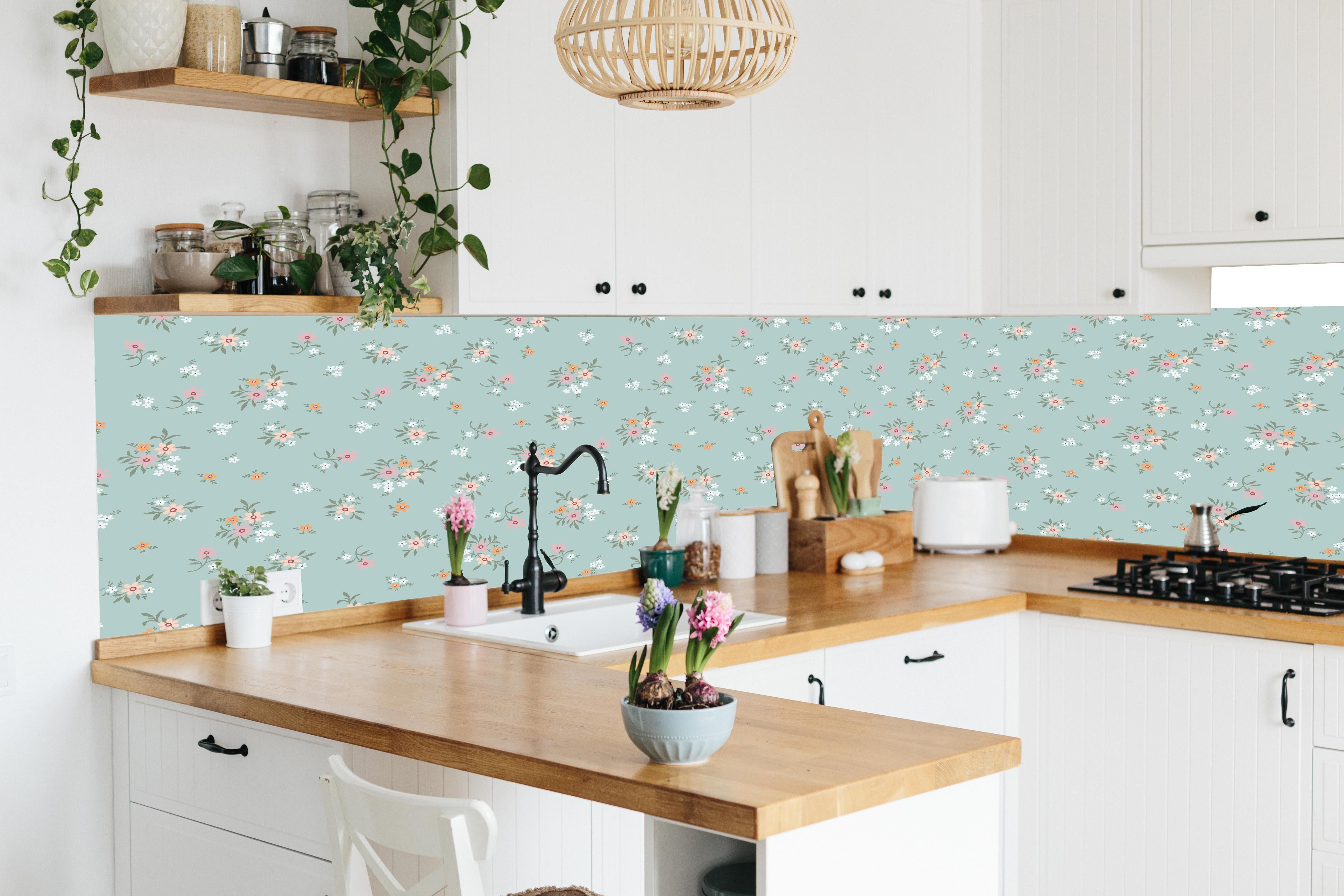 Küche - Vintage Ditsy Blumenmuster Türkis in lebendiger Küche mit bunten Blumen