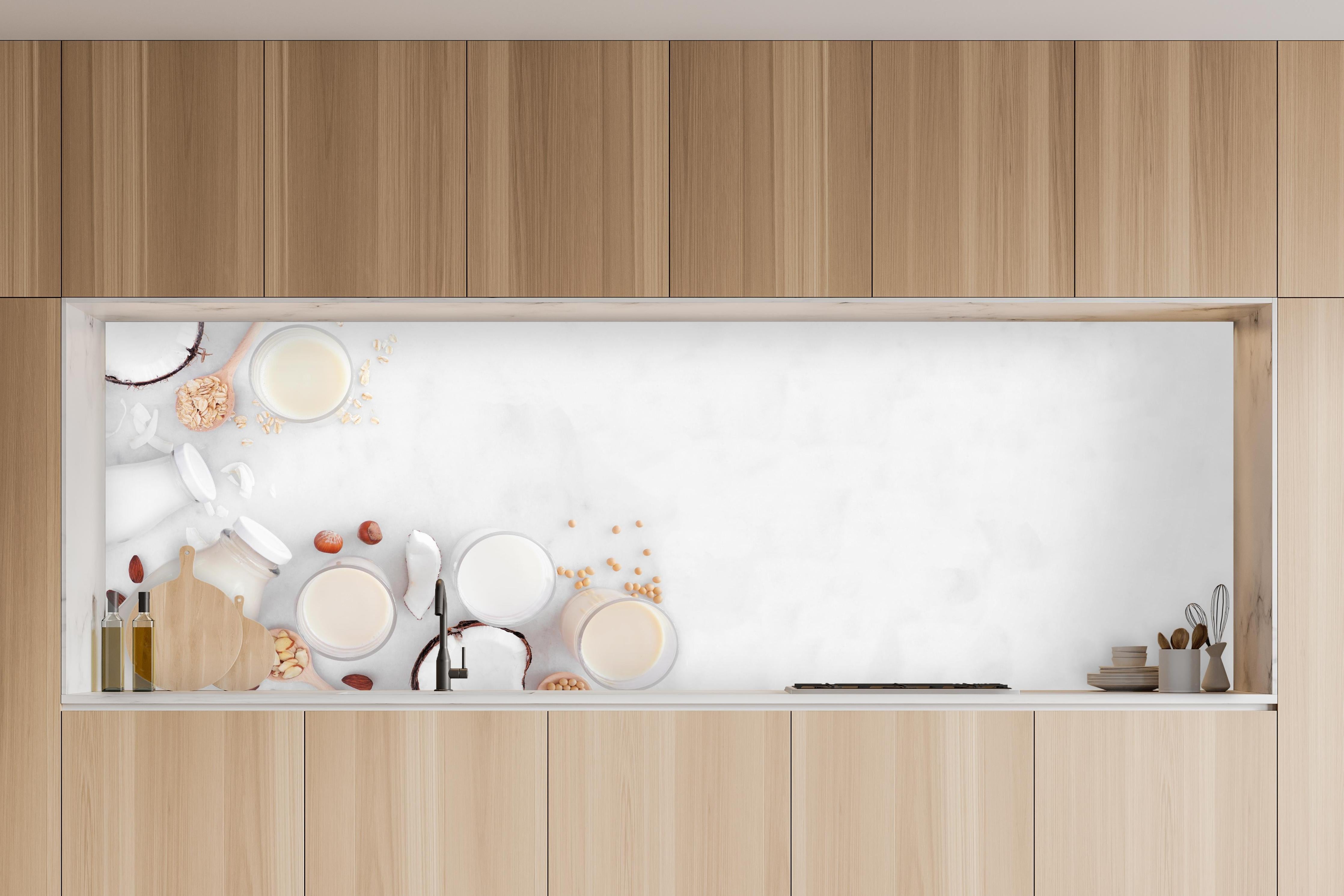 Küche - Weißes Pflanzenmilch-Stillleben in charakteristischer Vollholz-Küche mit modernem Gasherd