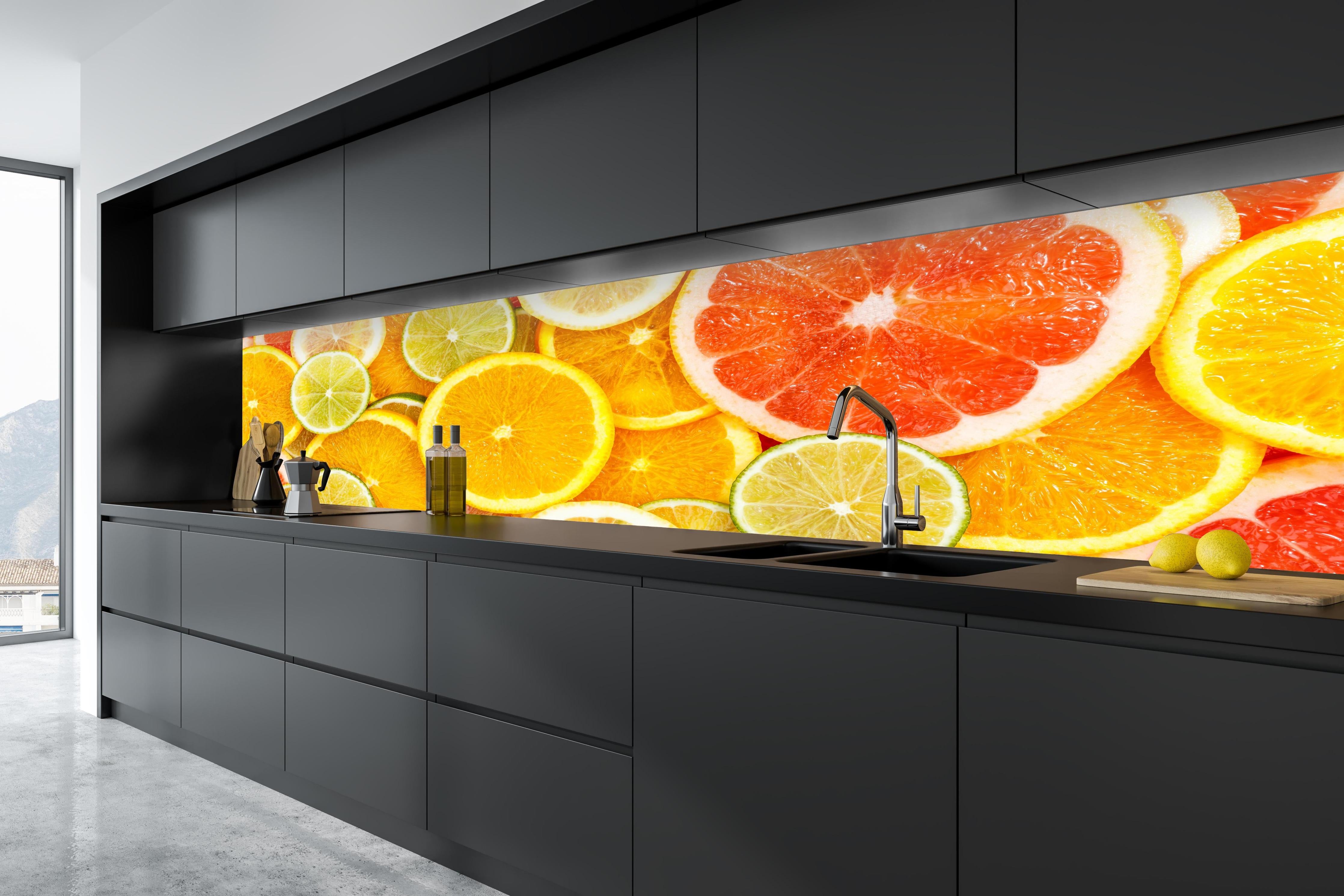 Küche - Zitrusmix Orange Gelb Grün in tiefschwarzer matt-premium Einbauküche