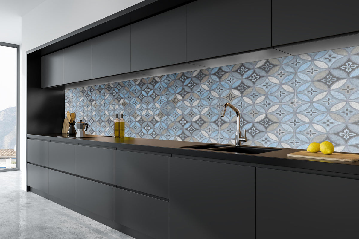Küche - Altes Buntes Patchwork Mosaik Motiv in tiefschwarzer matt-premium Einbauküche
