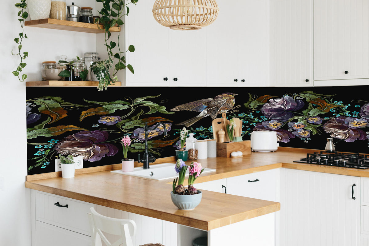 Küche - Amsel bei Nacht - Stickmuster in lebendiger Küche mit bunten Blumen