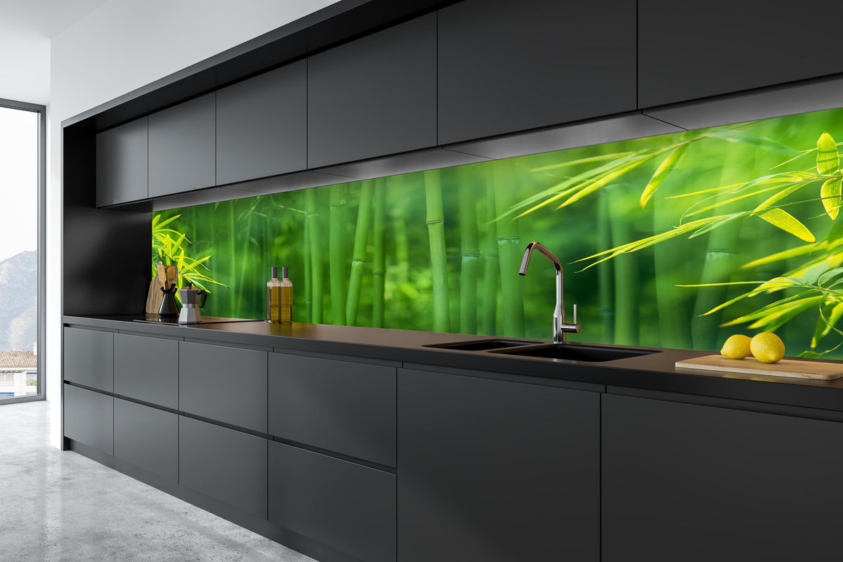 Küche - Bambuswald in tiefschwarzer matt-premium Einbauküche