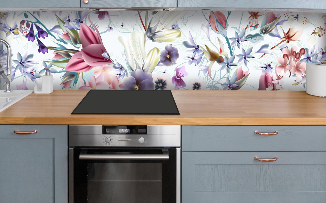 Küche - Blütenexplosion - Aquarell über polierter Holzarbeitsplatte mit Cerankochfeld