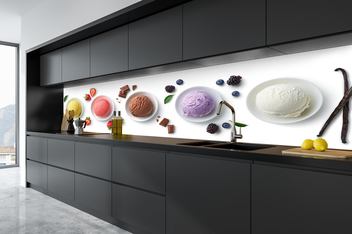 Küche - Eiscreme in tiefschwarzer matt-premium Einbauküche