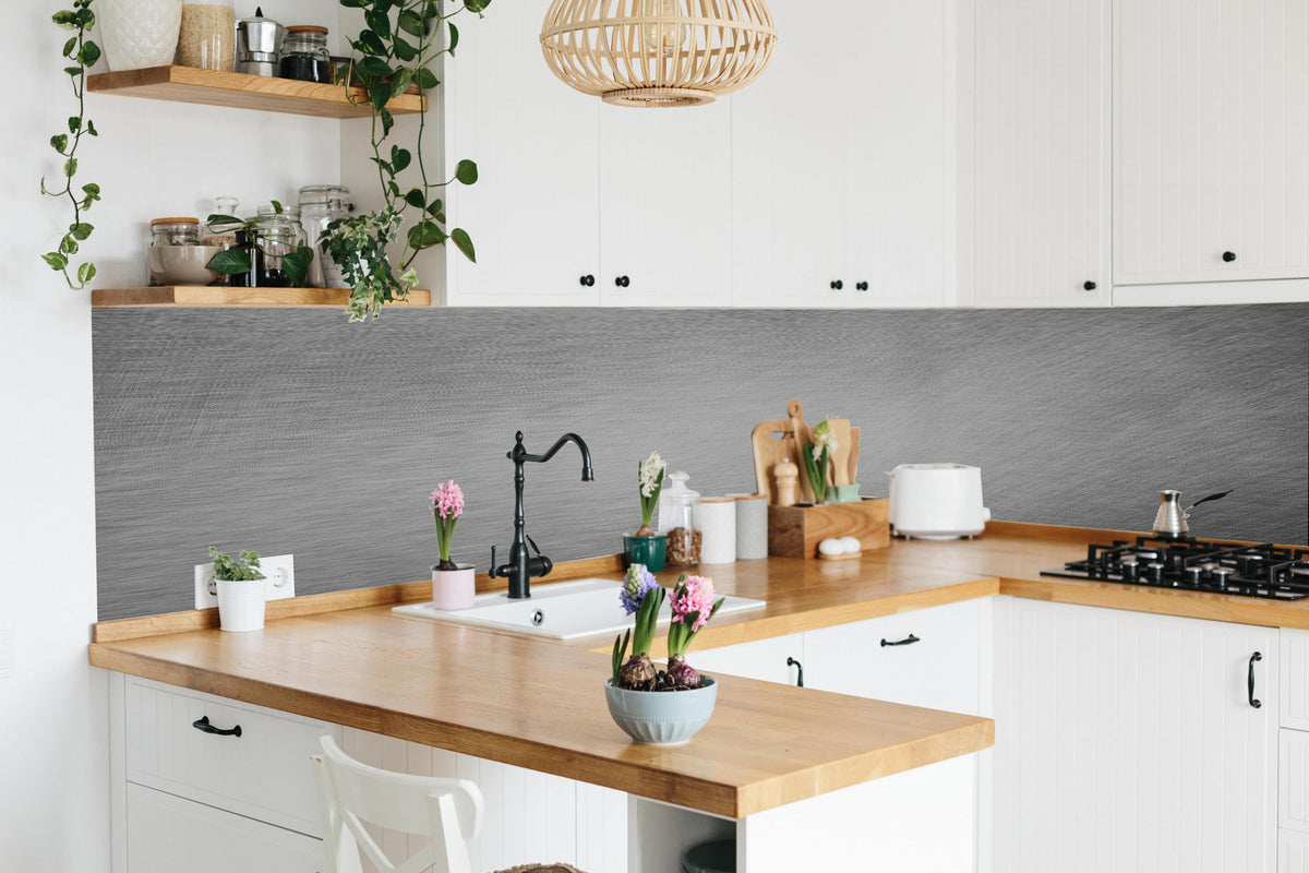 Küche - Gebürsteter Stahlblech Mix in lebendiger Küche mit bunten Blumen