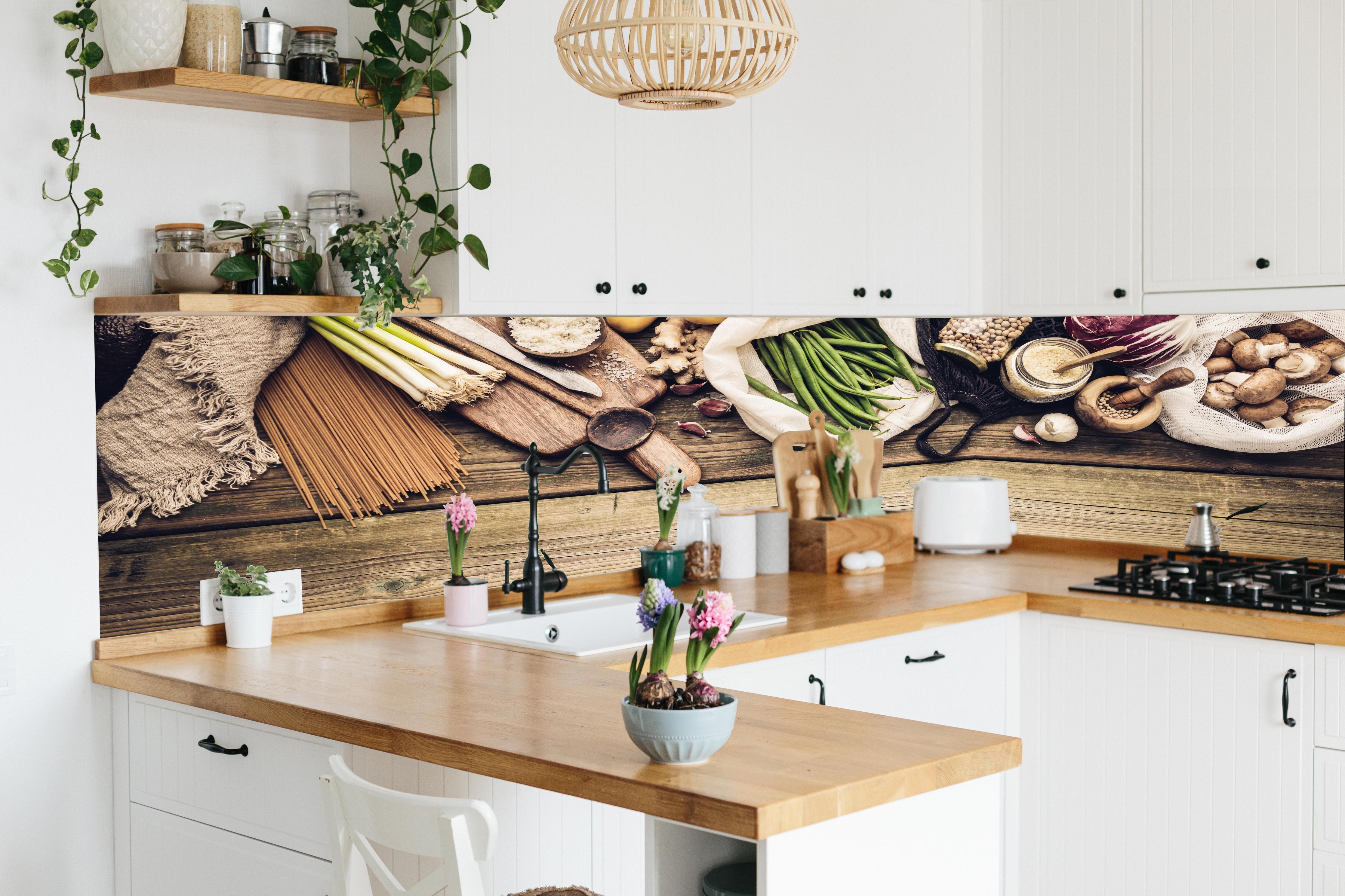 Küche - Gesund Kochen in lebendiger Küche mit bunten Blumen