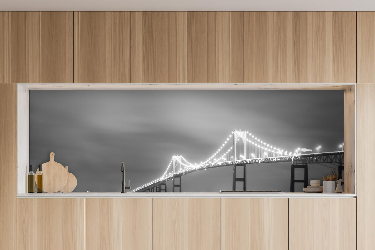 Küche - Golden Gate Brücke - San Francisco in charakteristischer Vollholz-Küche mit modernem Gasherd
