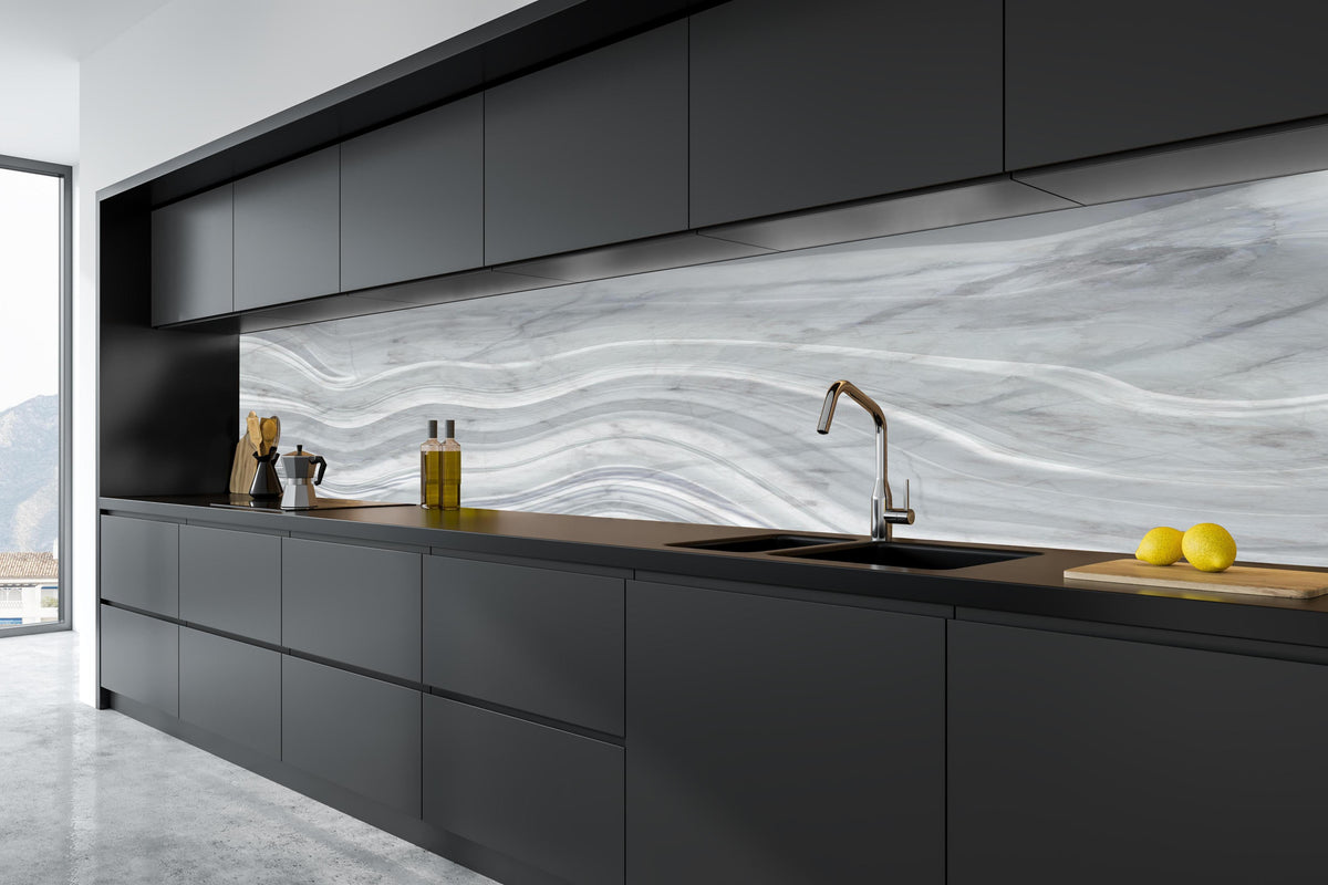 Küche - Graue wellenförmige Marmor Textur in tiefschwarzer matt-premium Einbauküche