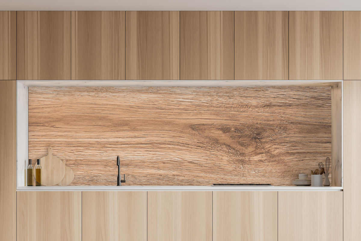 Küche - Heller natürlicher Holzhintergrund in charakteristischer Vollholz-Küche mit modernem Gasherd