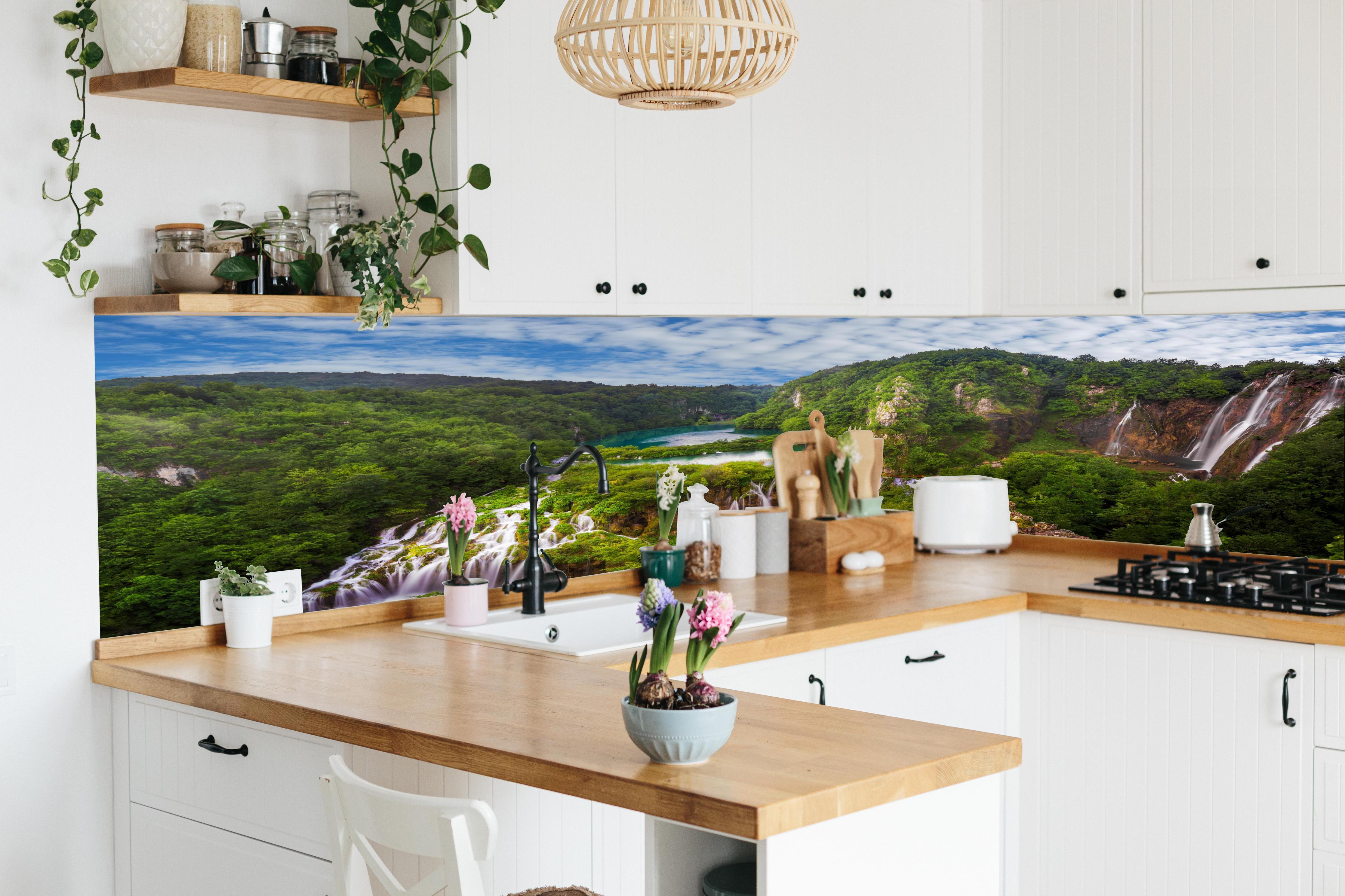 Küche - Multi-Wasserfall - Landschaft in lebendiger Küche mit bunten Blumen