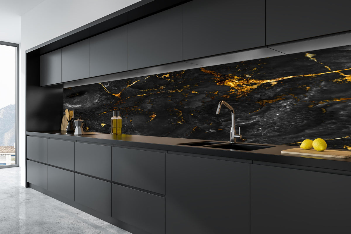 Küche - Natürliche schwarze Marmorstruktur mit goldenen Adern in tiefschwarzer matt-premium Einbauküche