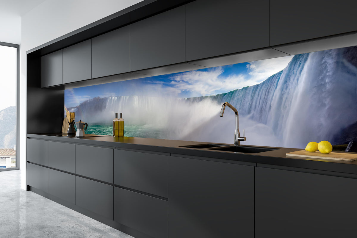 Küche - Niagara Wasserfälle in tiefschwarzer matt-premium Einbauküche