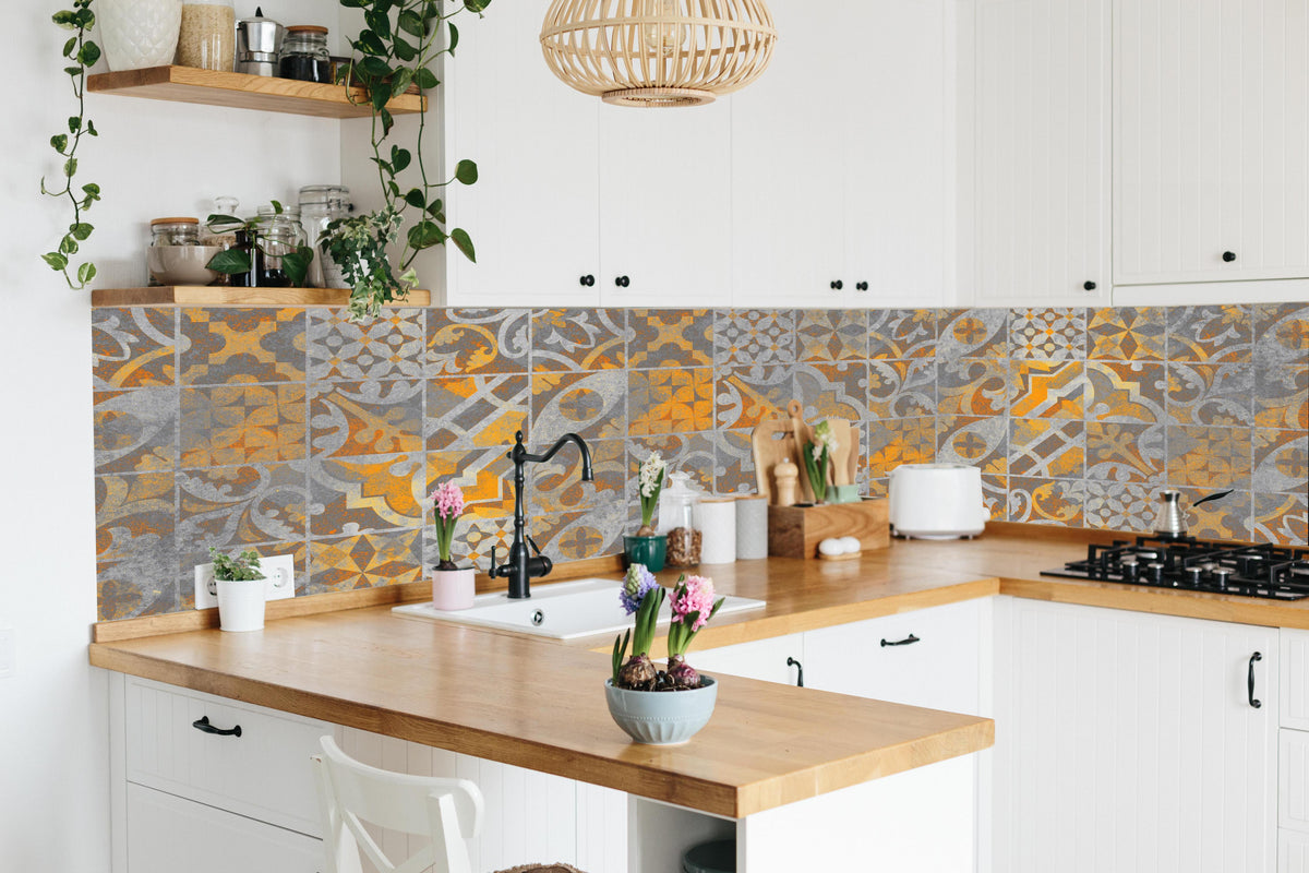 Küche - Orange Helles Licht Stein Beton in lebendiger Küche mit bunten Blumen