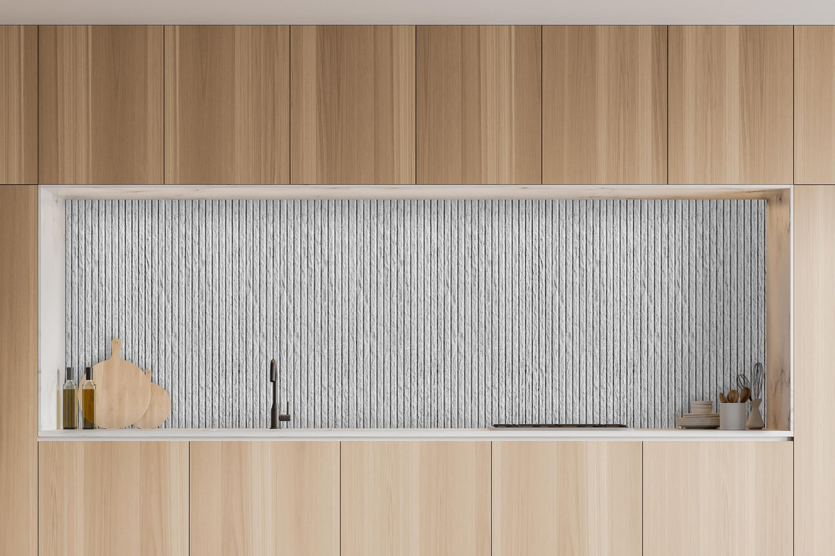 Küche - Panorama - moderne Zementwand in charakteristischer Vollholz-Küche mit modernem Gasherd