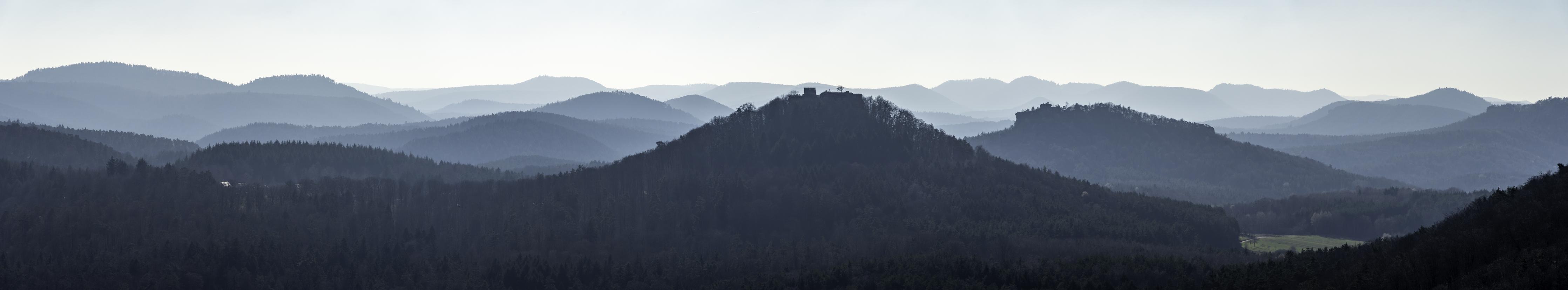 Küchenrückwand-Panorama Rötzenfels auf Burg Lindelbrunn