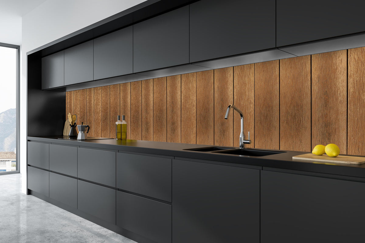 Küche - Panorama der braunen Vintage Holzwand in tiefschwarzer matt-premium Einbauküche