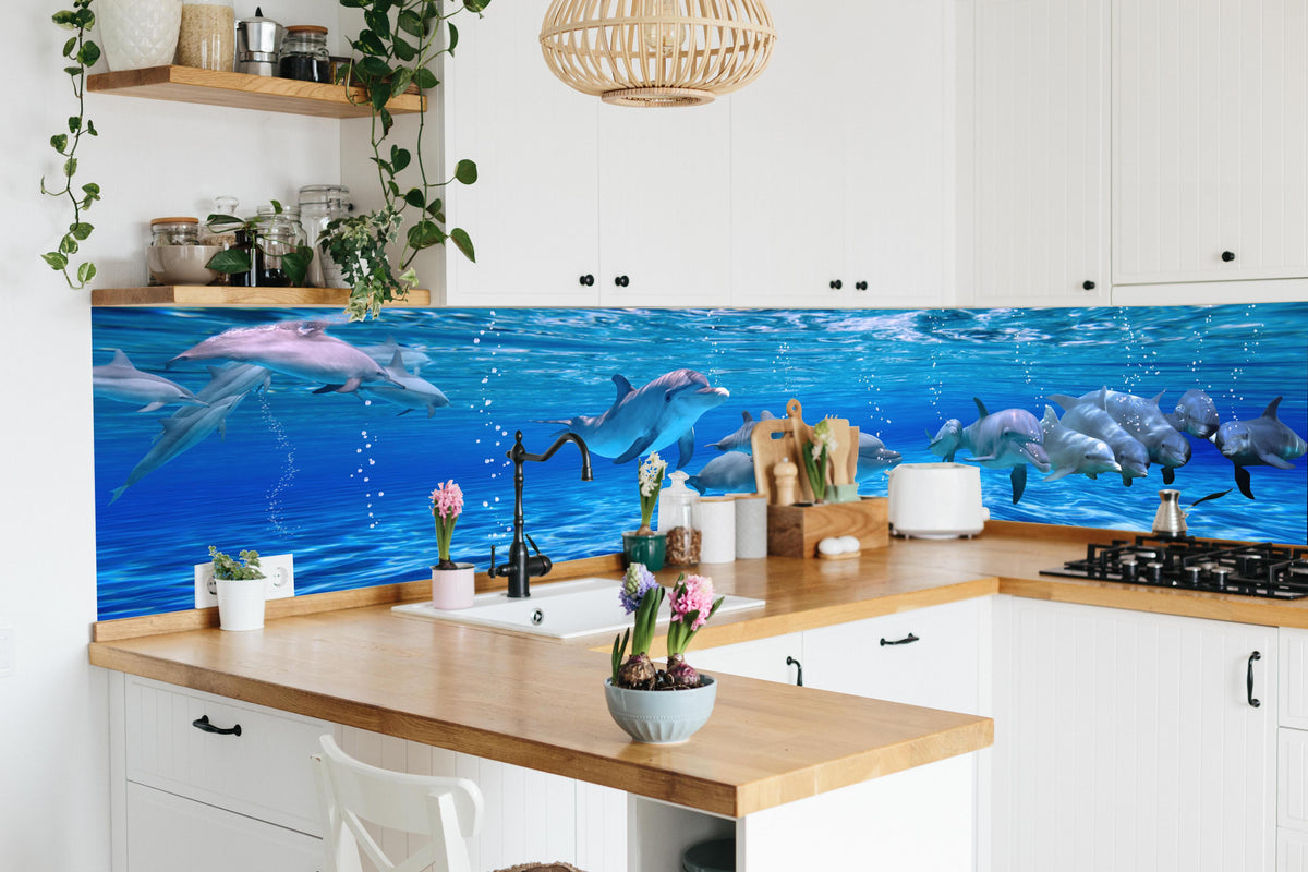 Küche - Panorama der schwimmenden Delphine in lebendiger Küche mit bunten Blumen