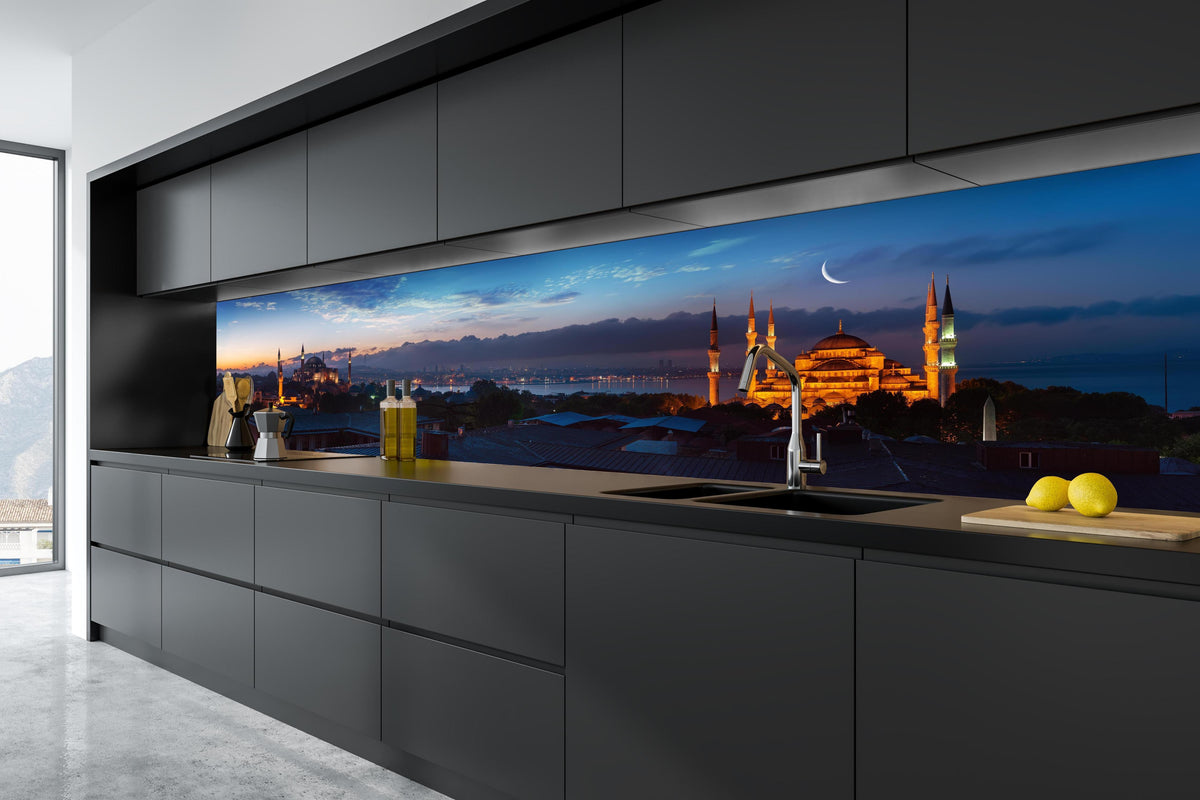 Küche - Panorama von Istanbul im Nacht in tiefschwarzer matt-premium Einbauküche