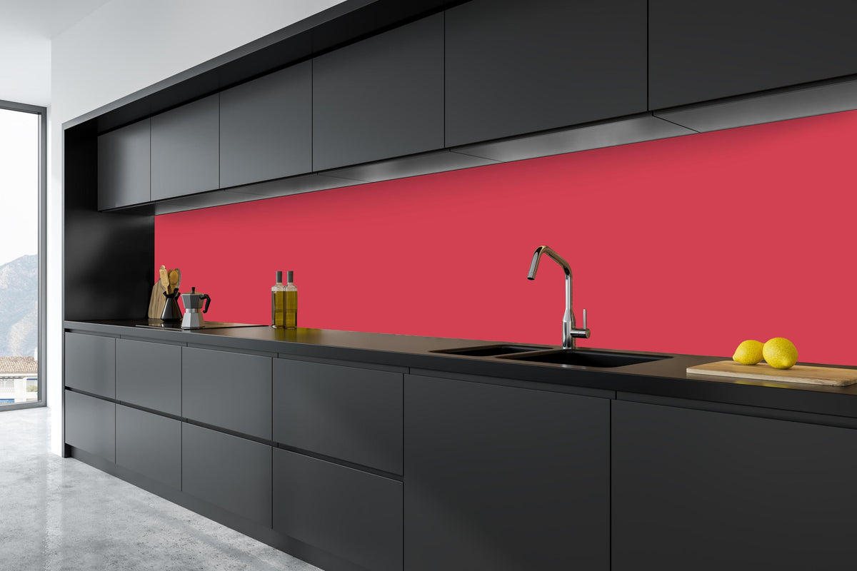 Küche - RAL 3018 (erdbeerrot) in tiefschwarzer matt-premium Einbauküche