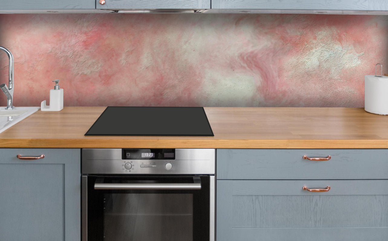 Küche - Rosa Marble Textur  über polierter Holzarbeitsplatte mit Cerankochfeld