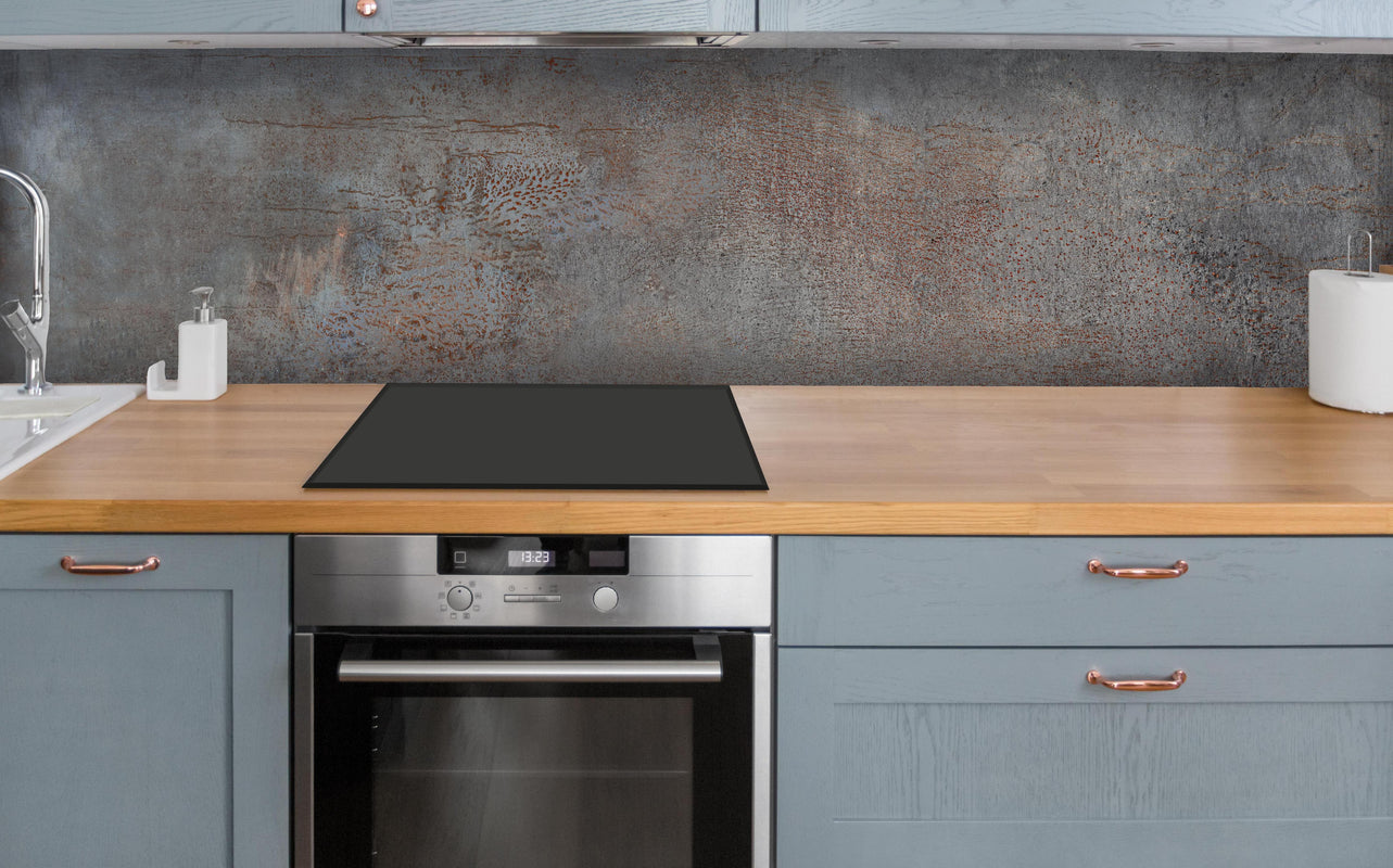 Küche - Rustikaler Marmor über polierter Holzarbeitsplatte mit Cerankochfeld
