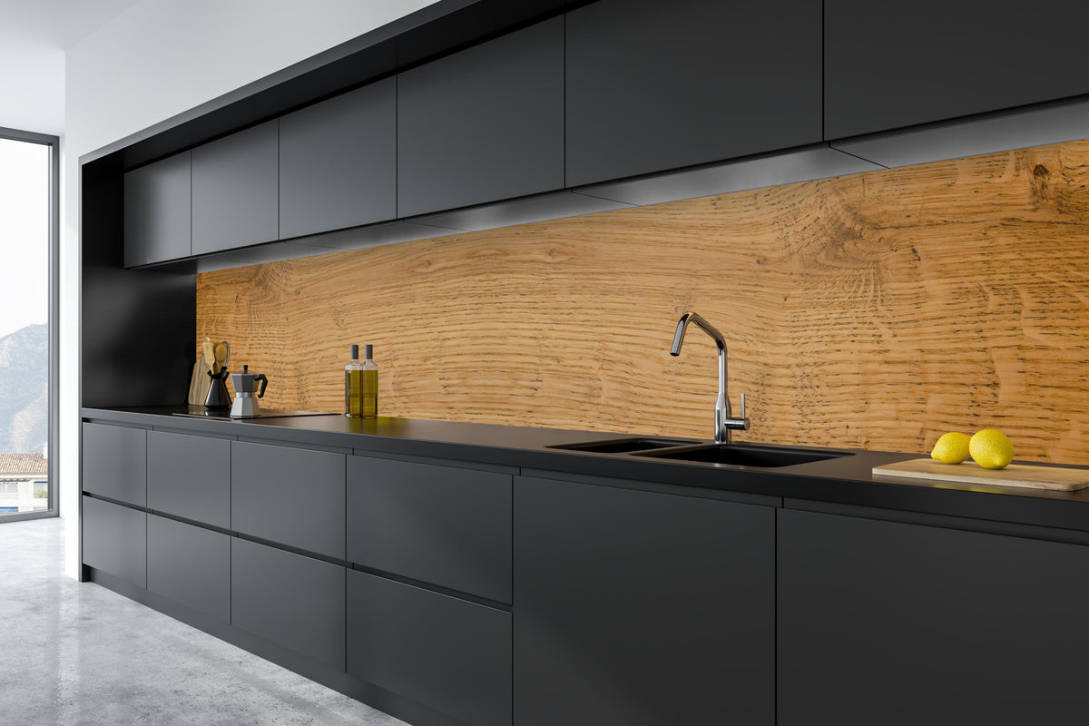 Küche - Schöne helle Holzplatte in tiefschwarzer matt-premium Einbauküche
