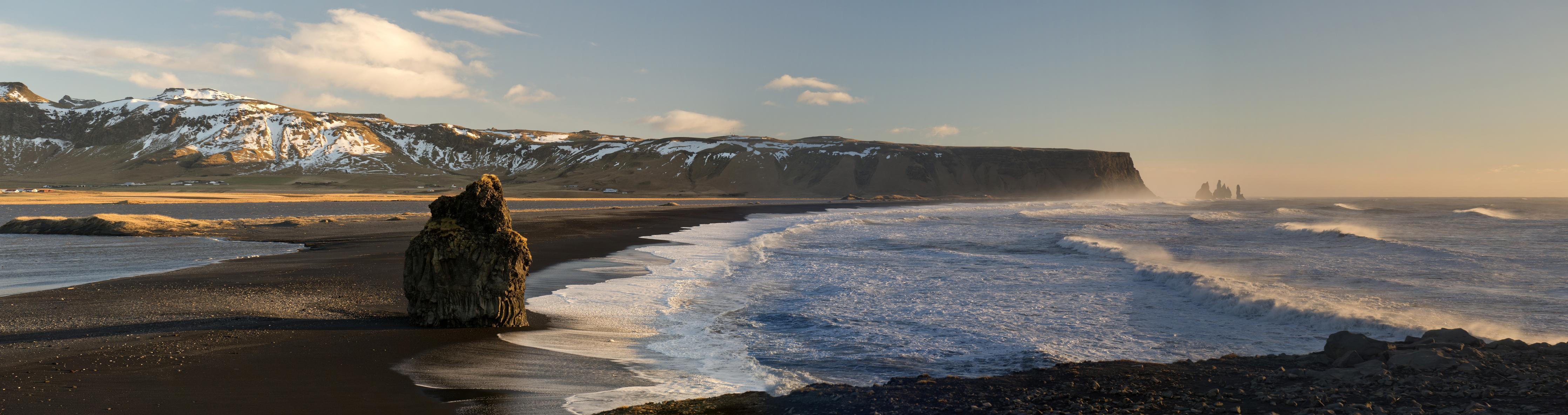 Küchenrückwand-Schwarzer Strand von Dyrholaey