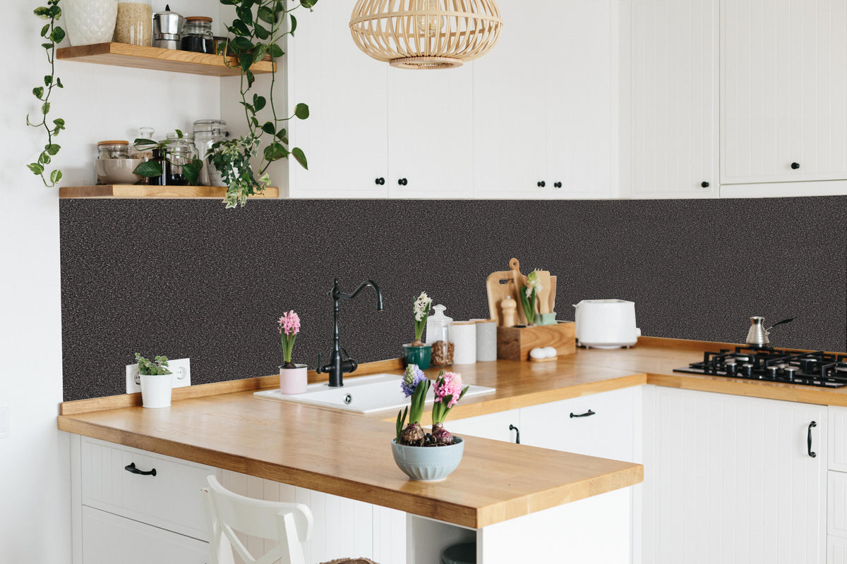 Küche - Stein Boden und Wand Muster aus Granit in lebendiger Küche mit bunten Blumen