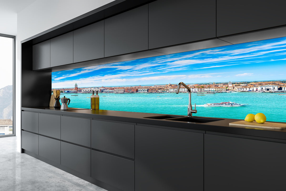 Küche - Venedig Panoramaluftaufnahme in tiefschwarzer matt-premium Einbauküche